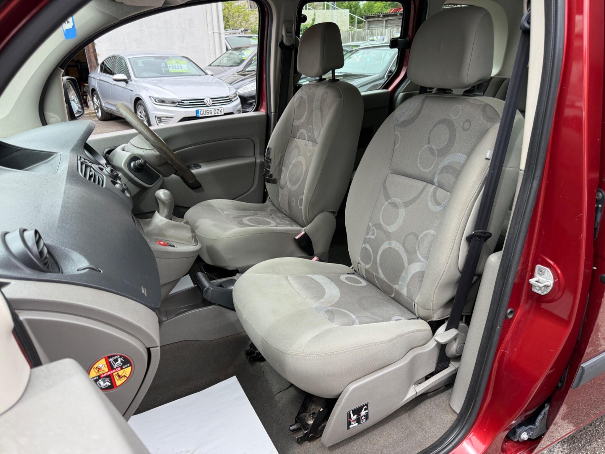 Renault Kangoo - Image 27
