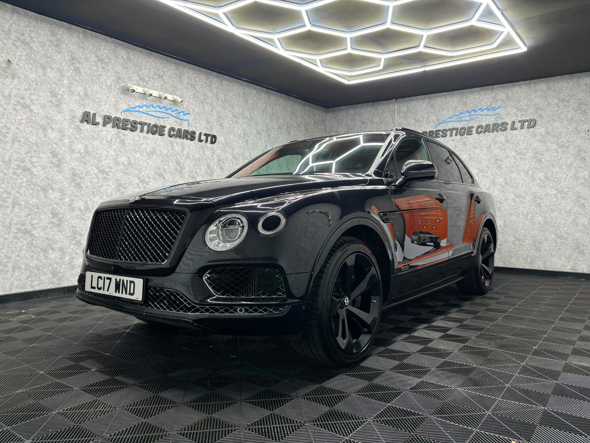 Bentley Bentayga main image