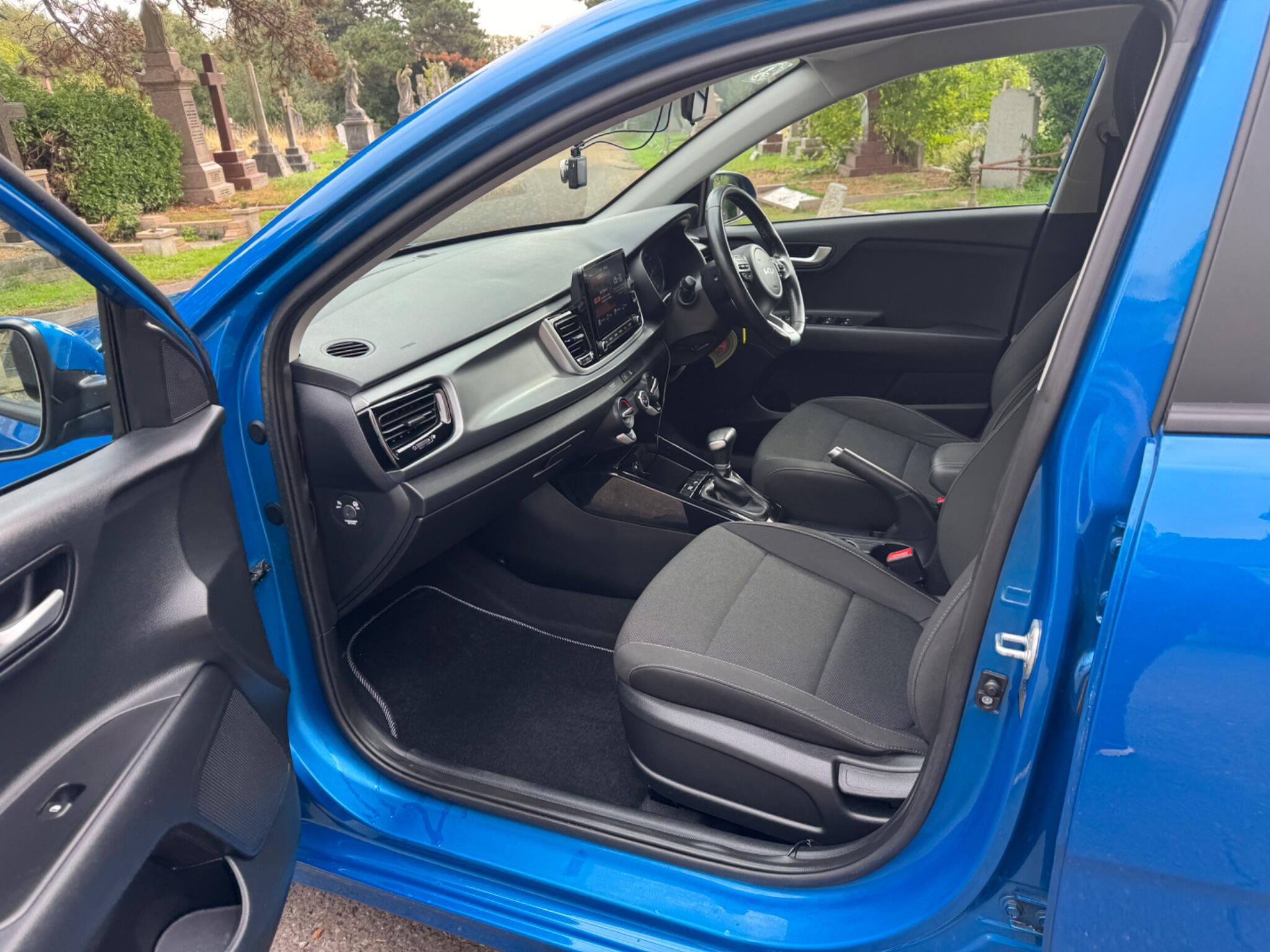 Kia Rio view 71
