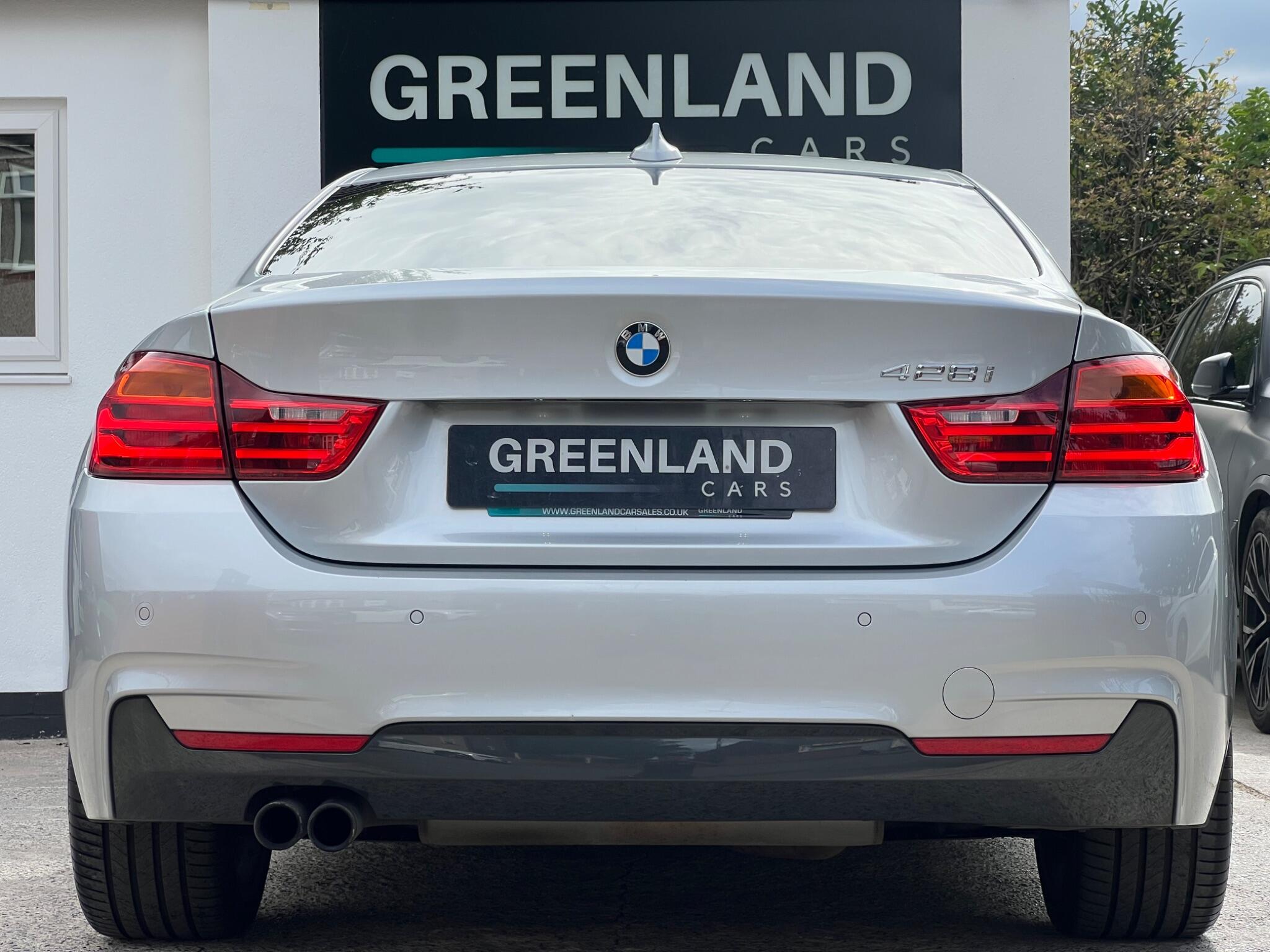 BMW 4 Series view 18