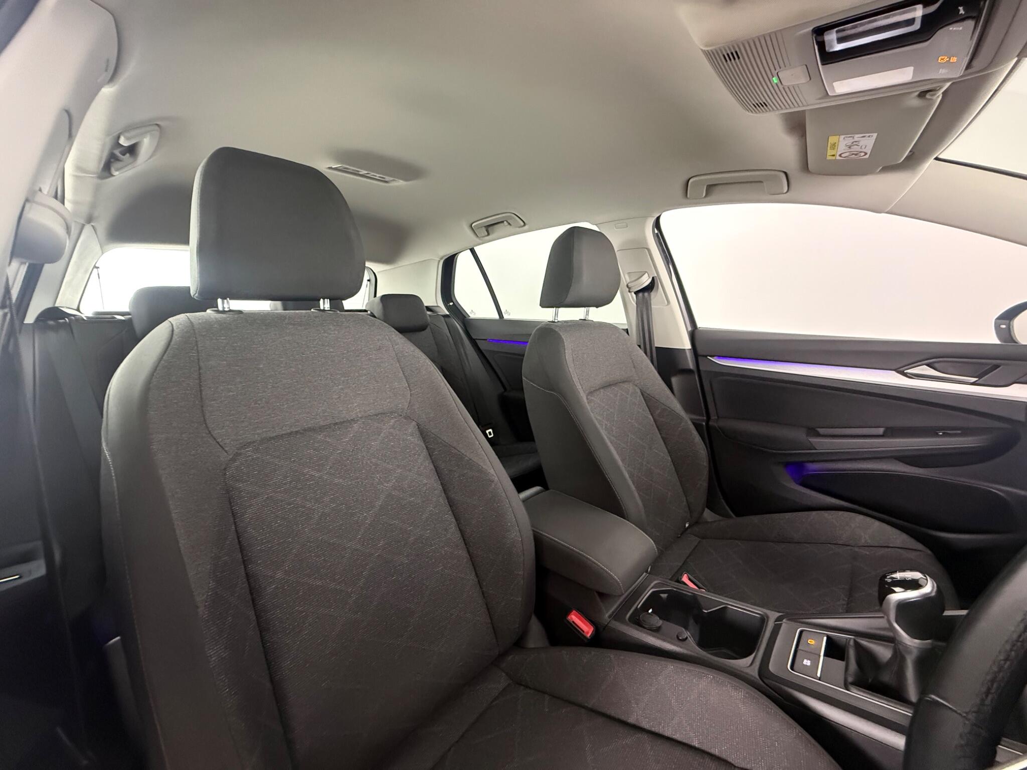Volkswagen Golf view 30