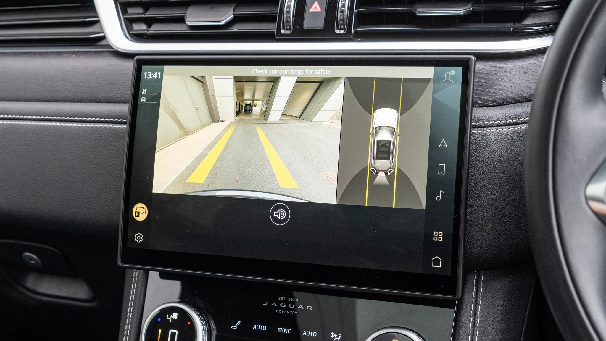 Jaguar F-Pace view 12