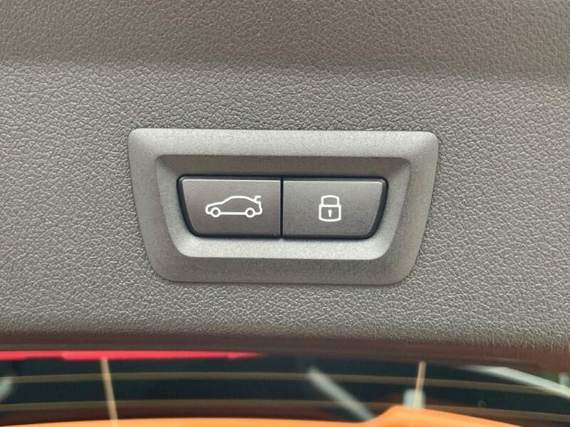 BMW 1 Series view 40