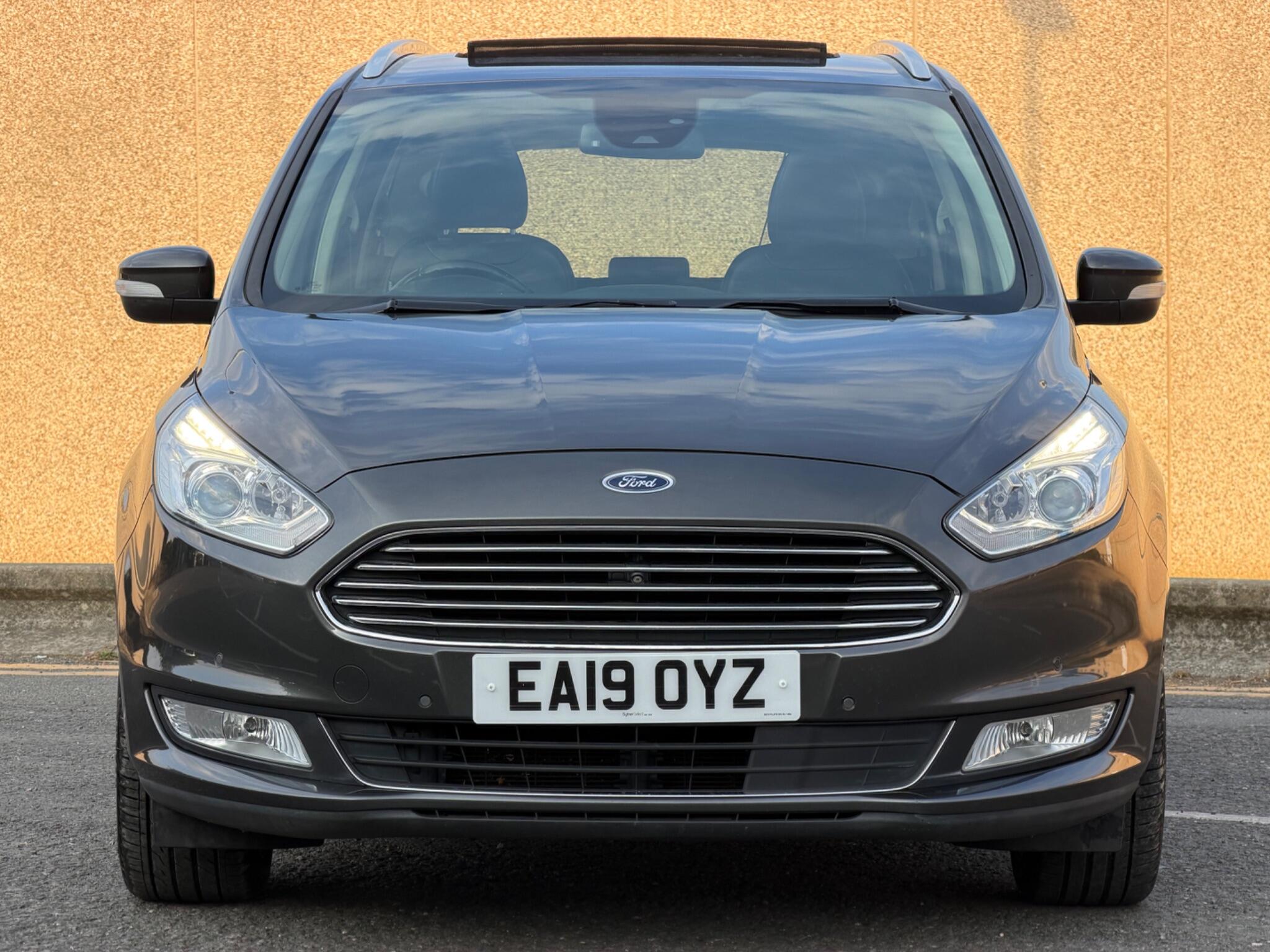 Ford Galaxy view 6