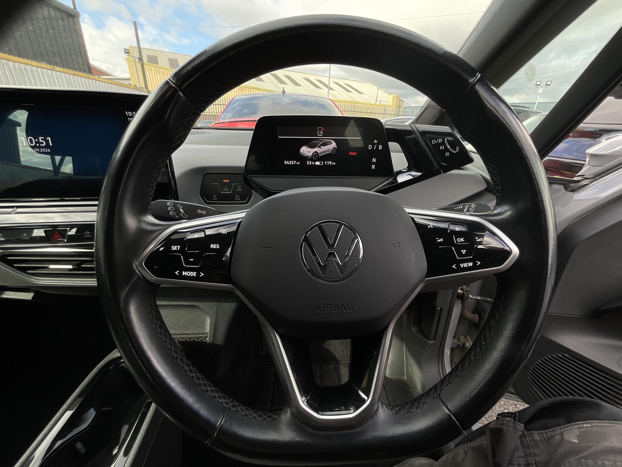 Volkswagen ID.3 view 20
