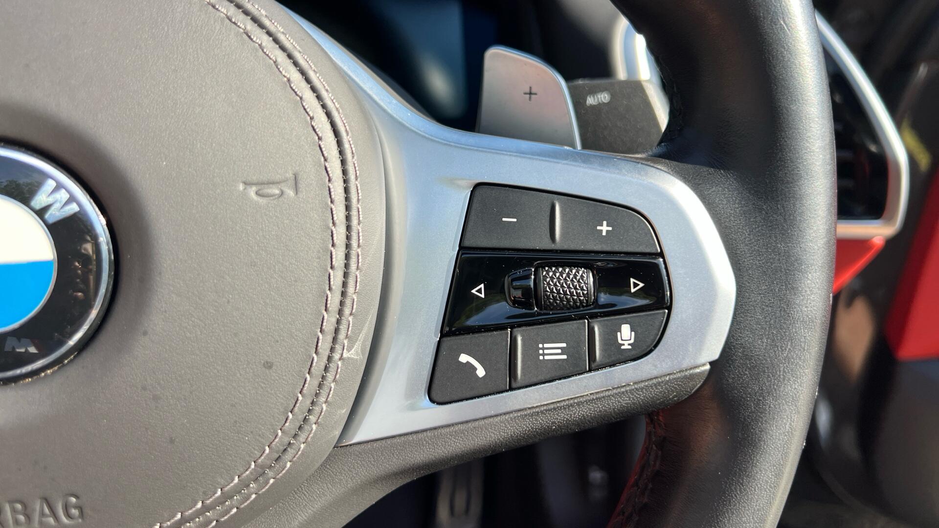 BMW 8 Series view 18