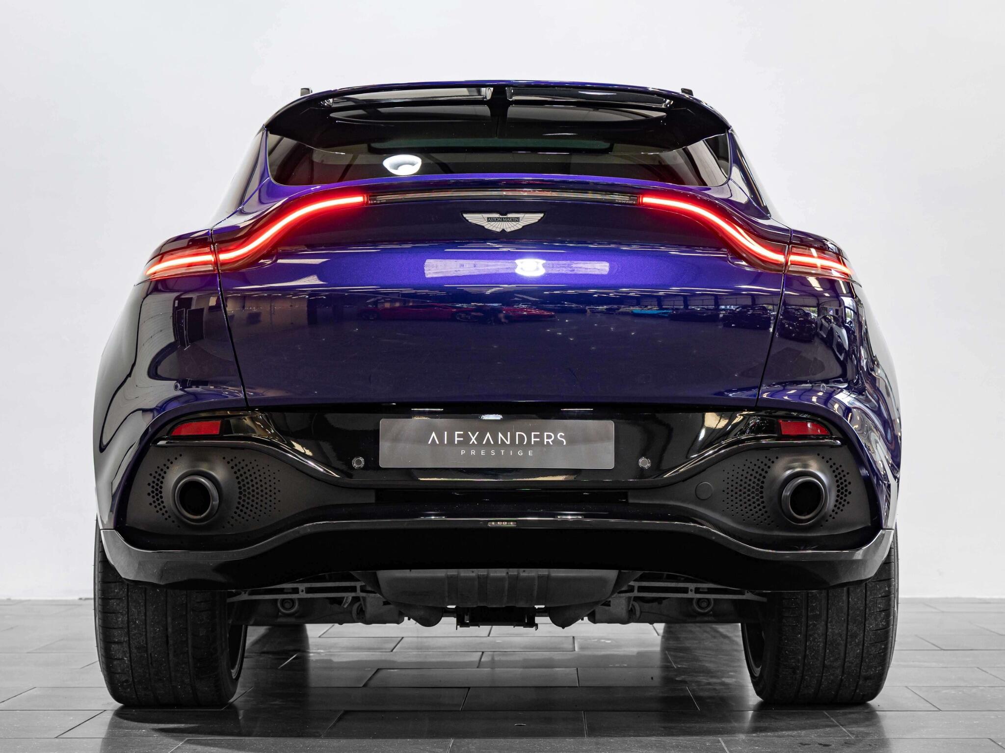 Aston Martin DBX view 11