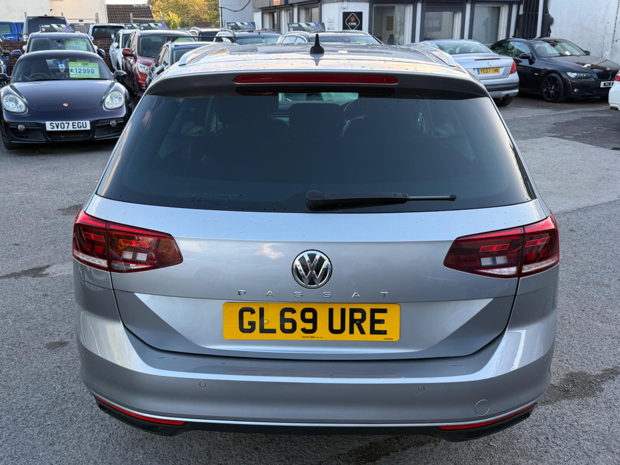 Volkswagen Passat - Image 16