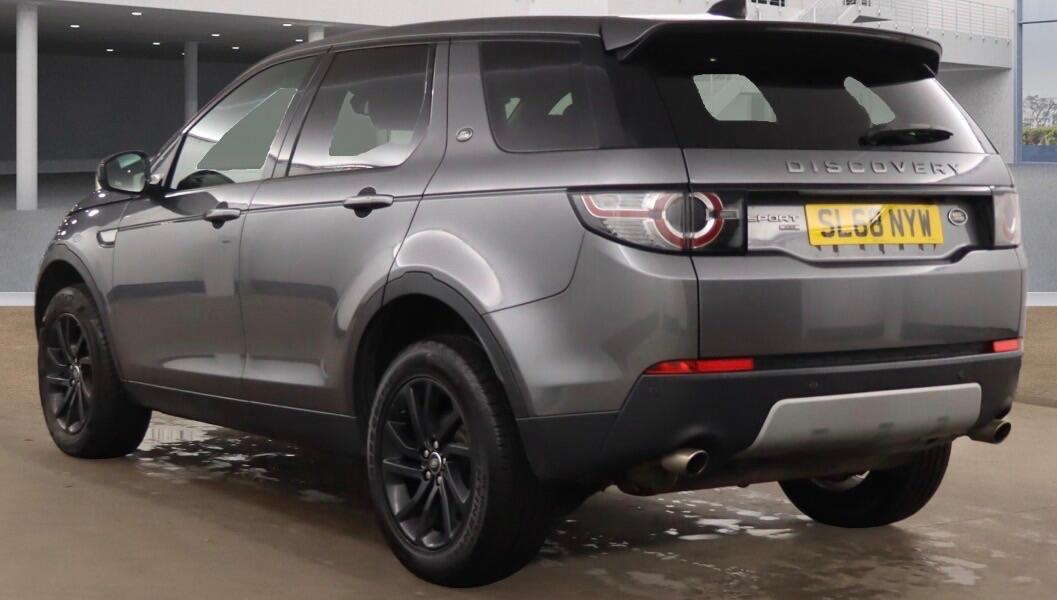 2018 Land Rover Discovery Sport 2.0 eD4 HSE Euro 6 (s/s) 5dr (5 Seat) • 79,800 miles image 4