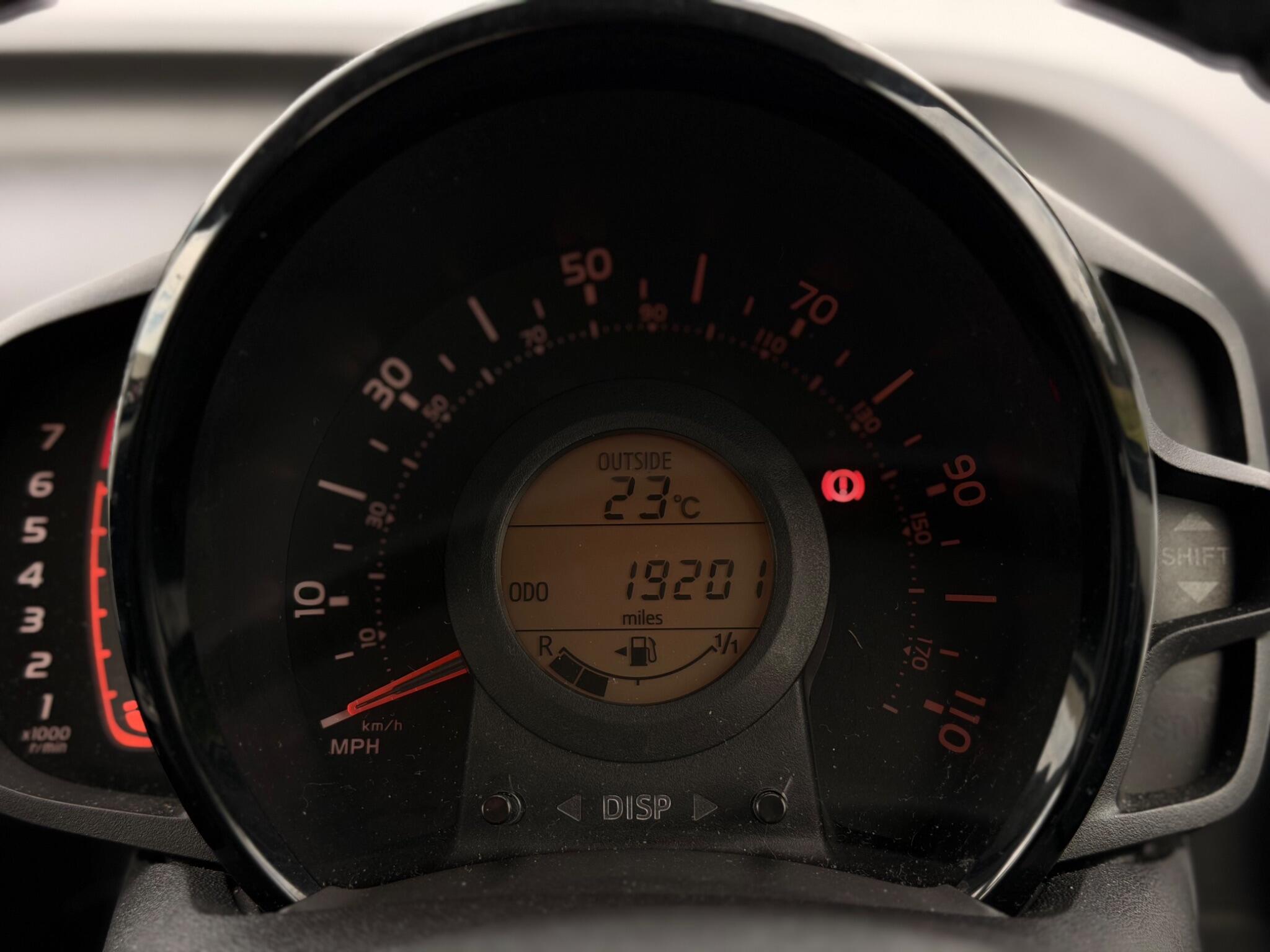 Toyota Aygo view 27