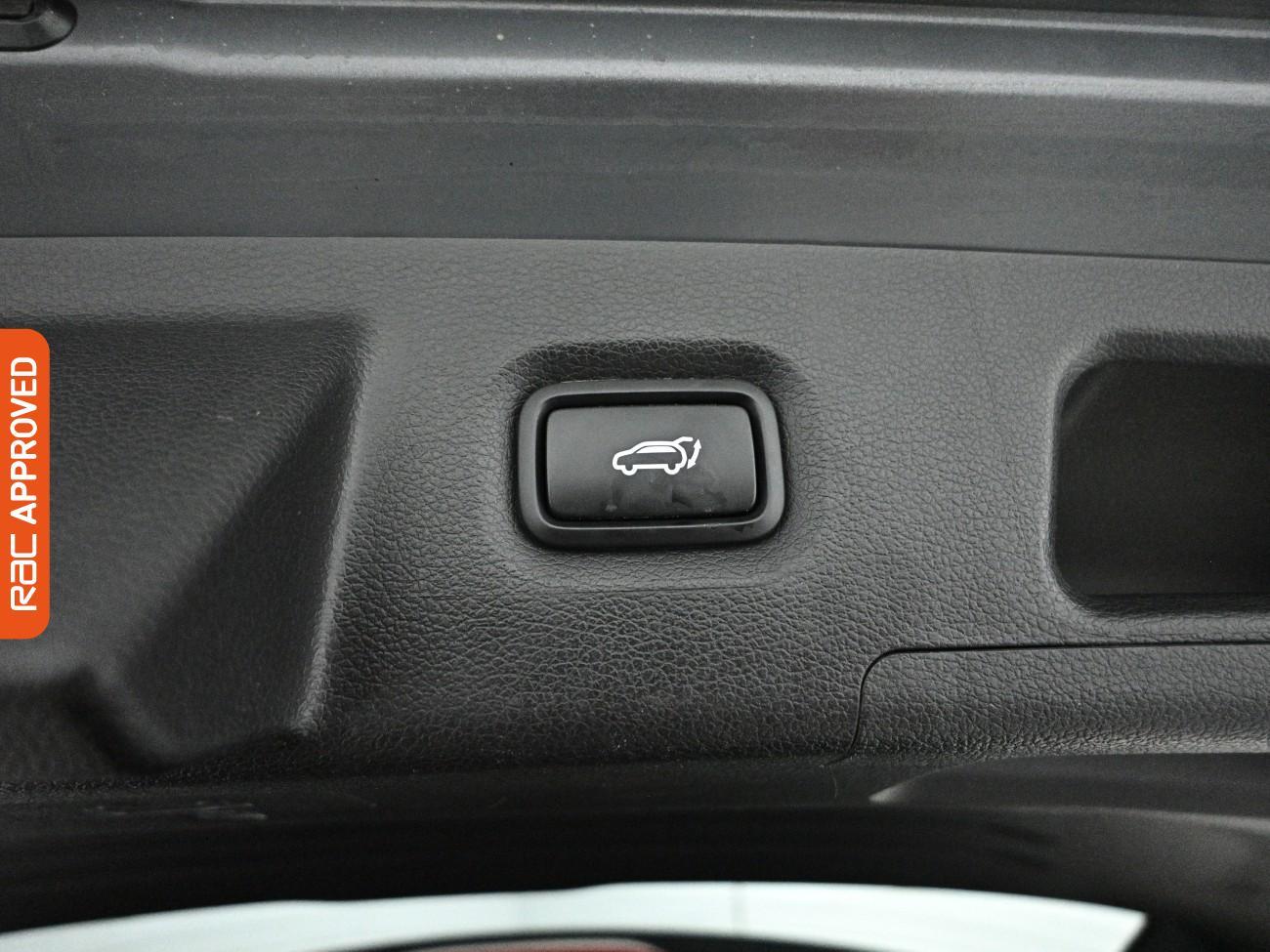 Hyundai Santa FE view 15