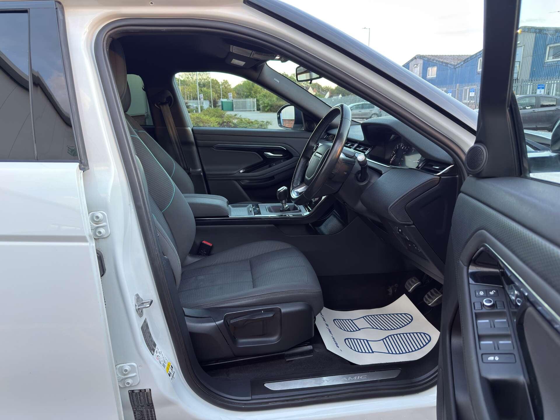 Land Rover Range Rover Evoque view 36