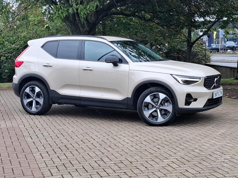 Volvo XC40 view 7