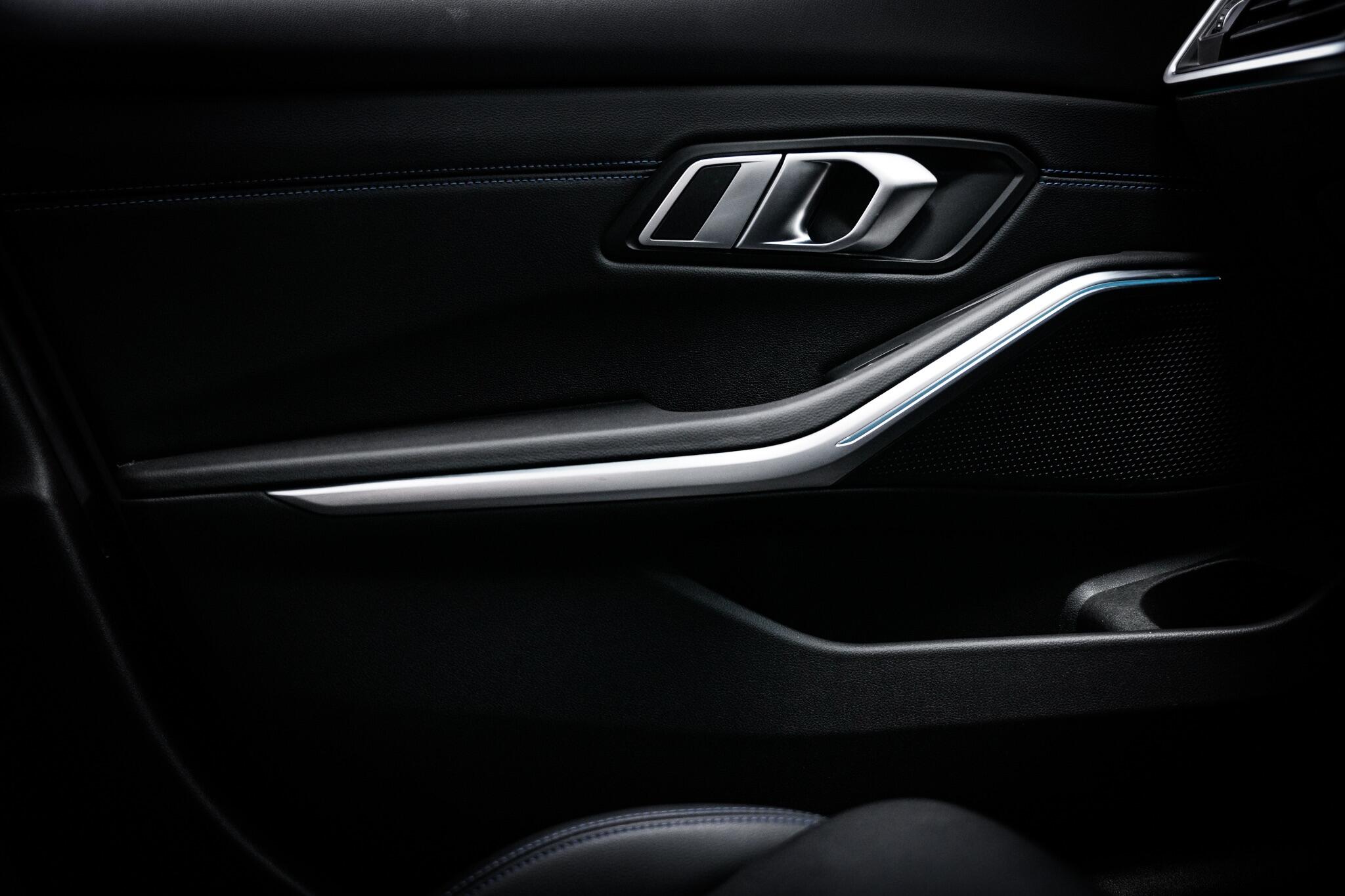 BMW 3 Series view 47