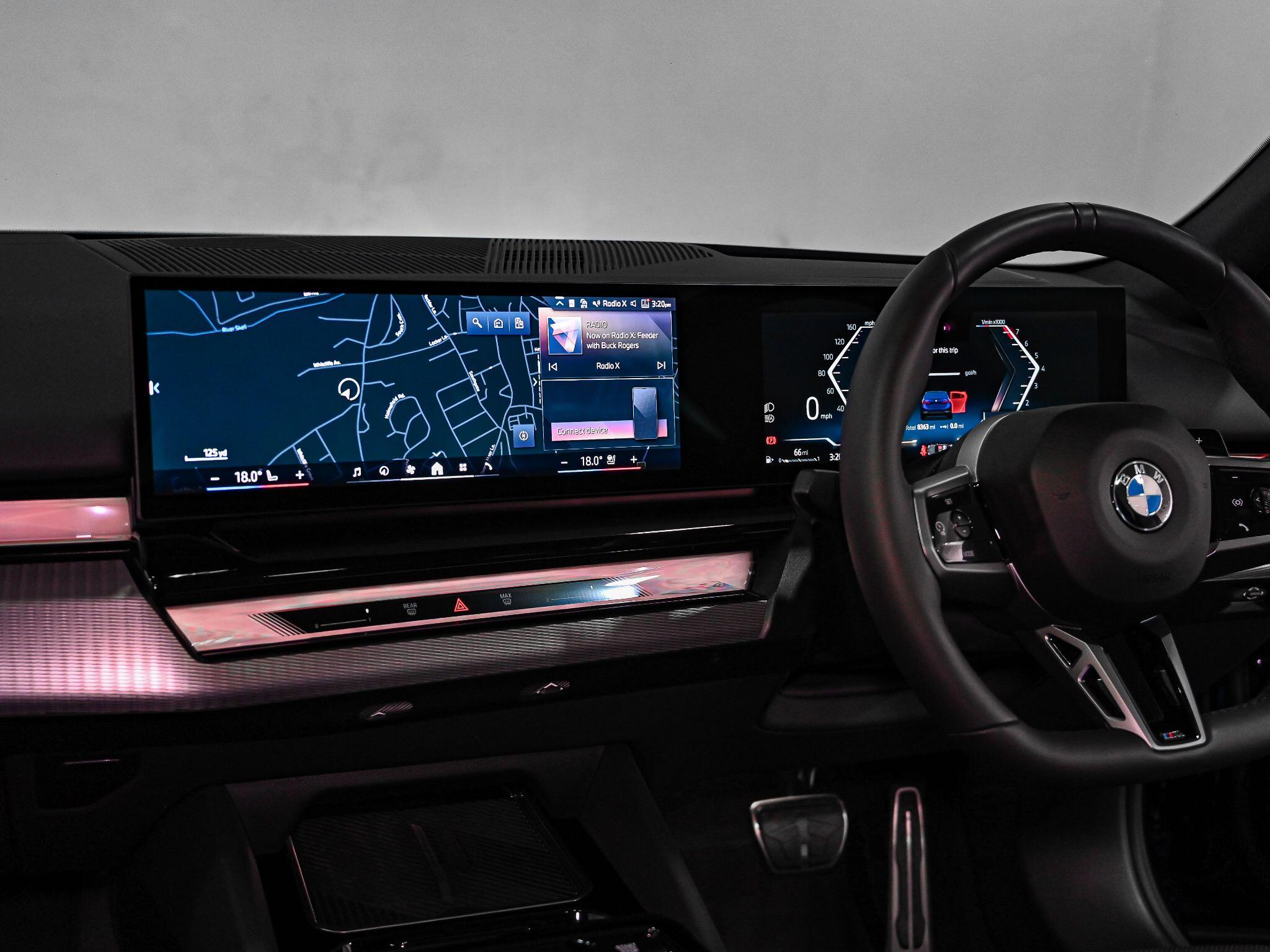 BMW 5 Series view 11