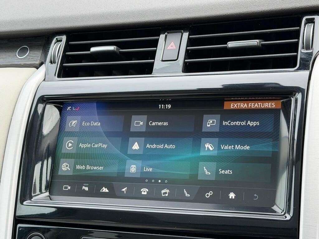 Land Rover Discovery view 34