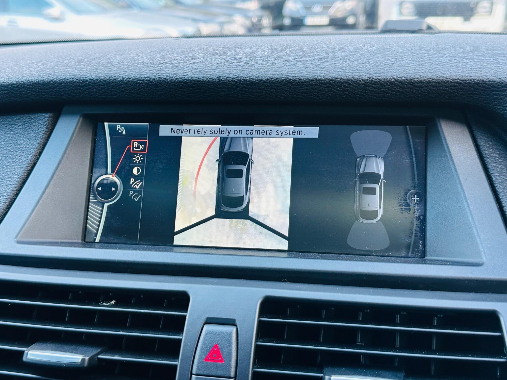 BMW X6 view 45