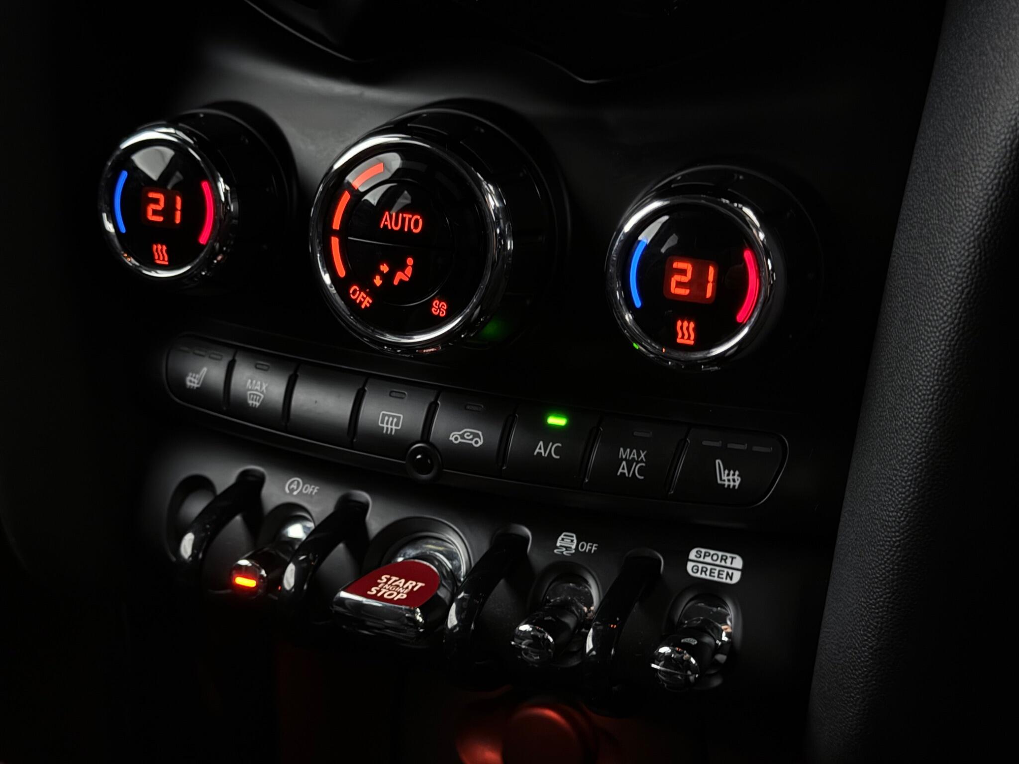 Mini Hatch view 21