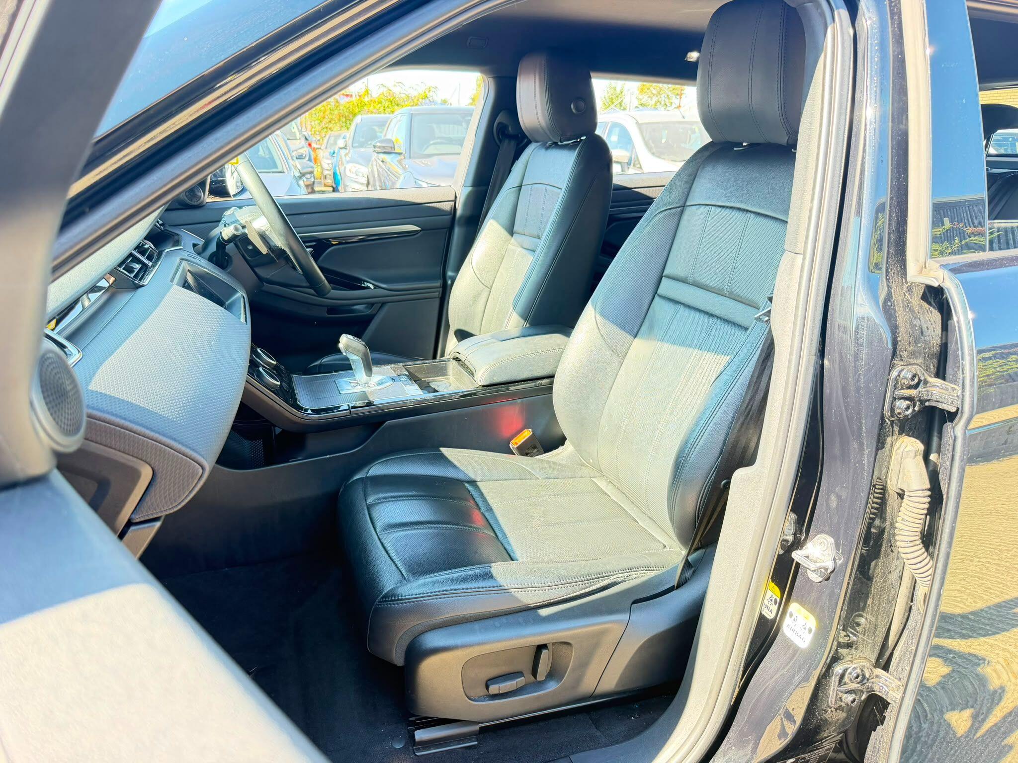 Land Rover Range Rover Evoque view 30