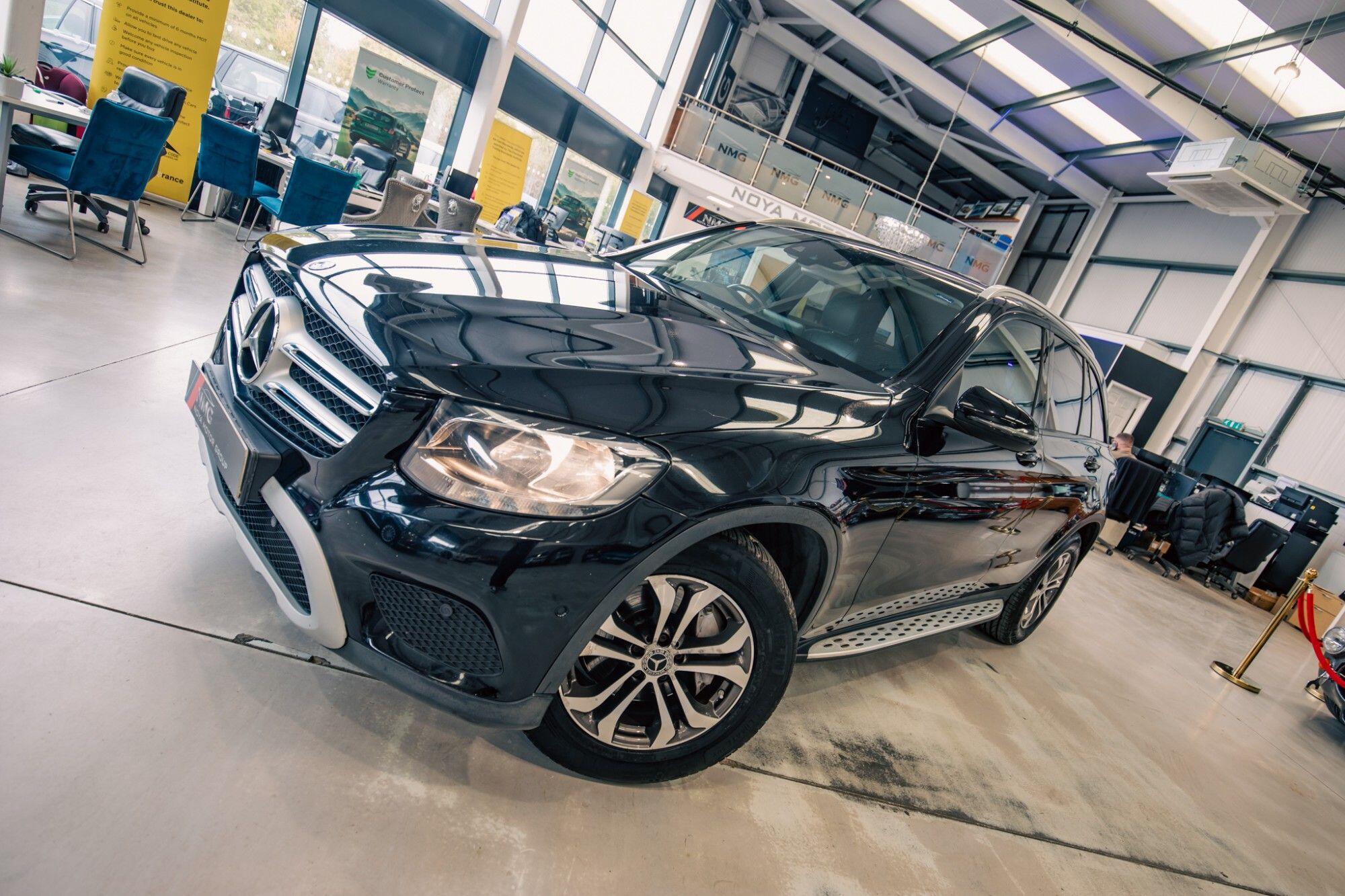 Mercedes-Benz GLC view 5