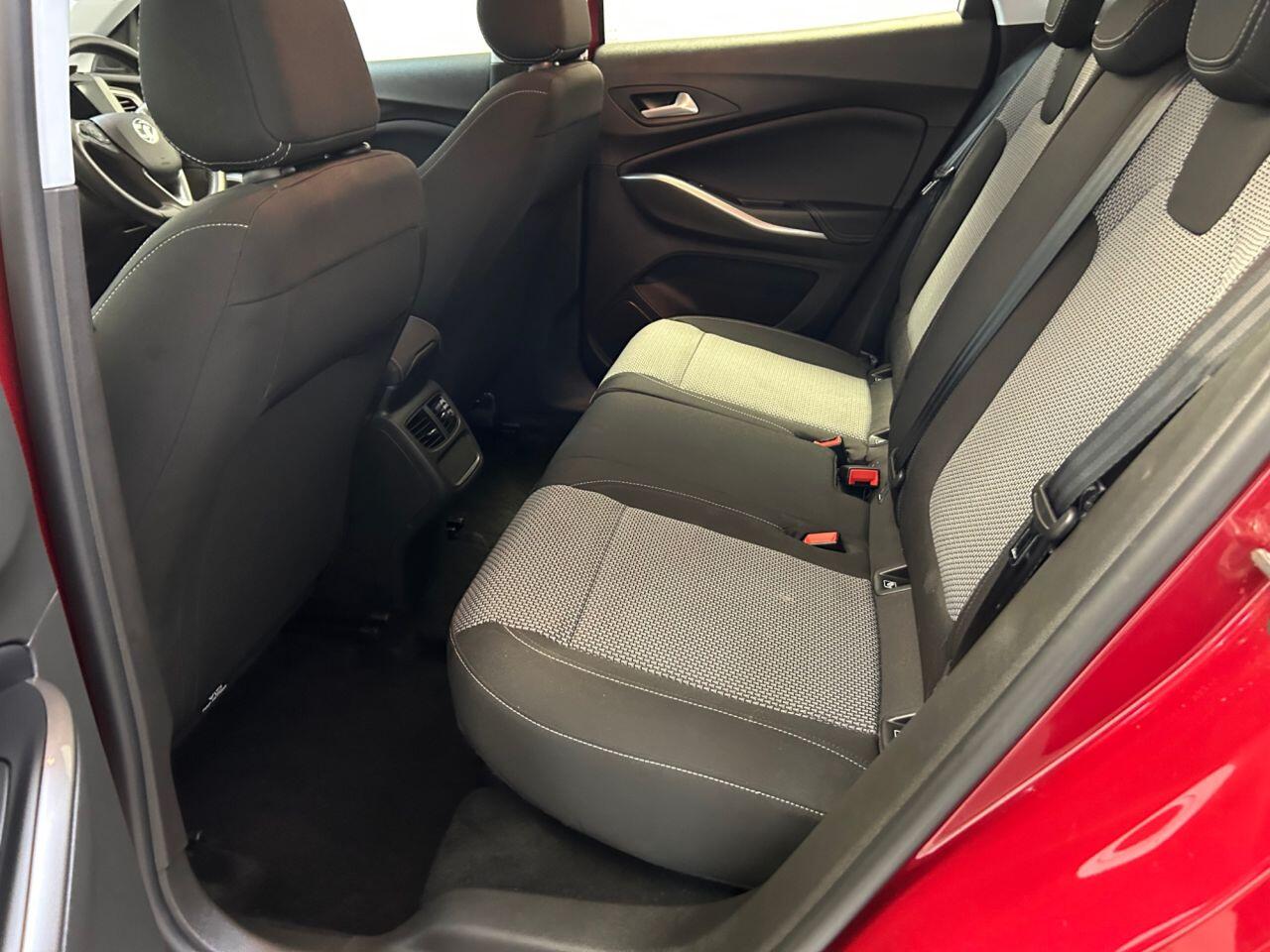 Vauxhall Grandland view 23
