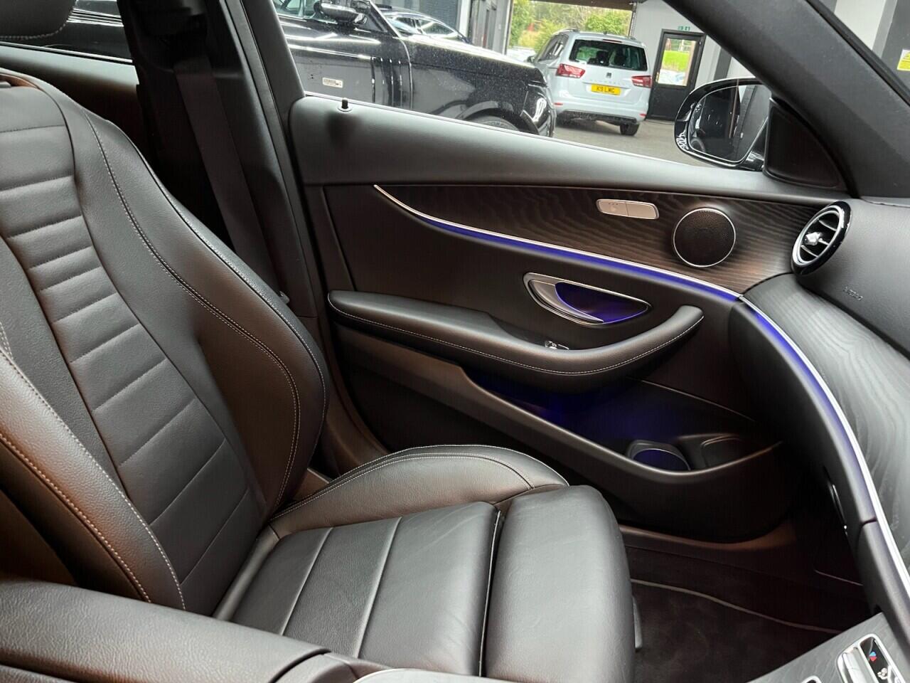 Mercedes-Benz E-Class view 36