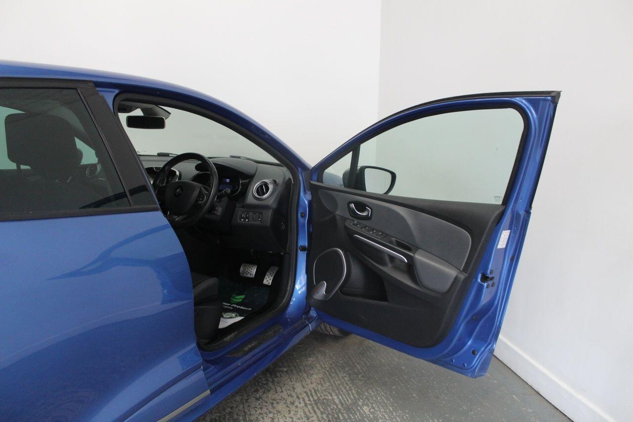 Renault Clio view 25
