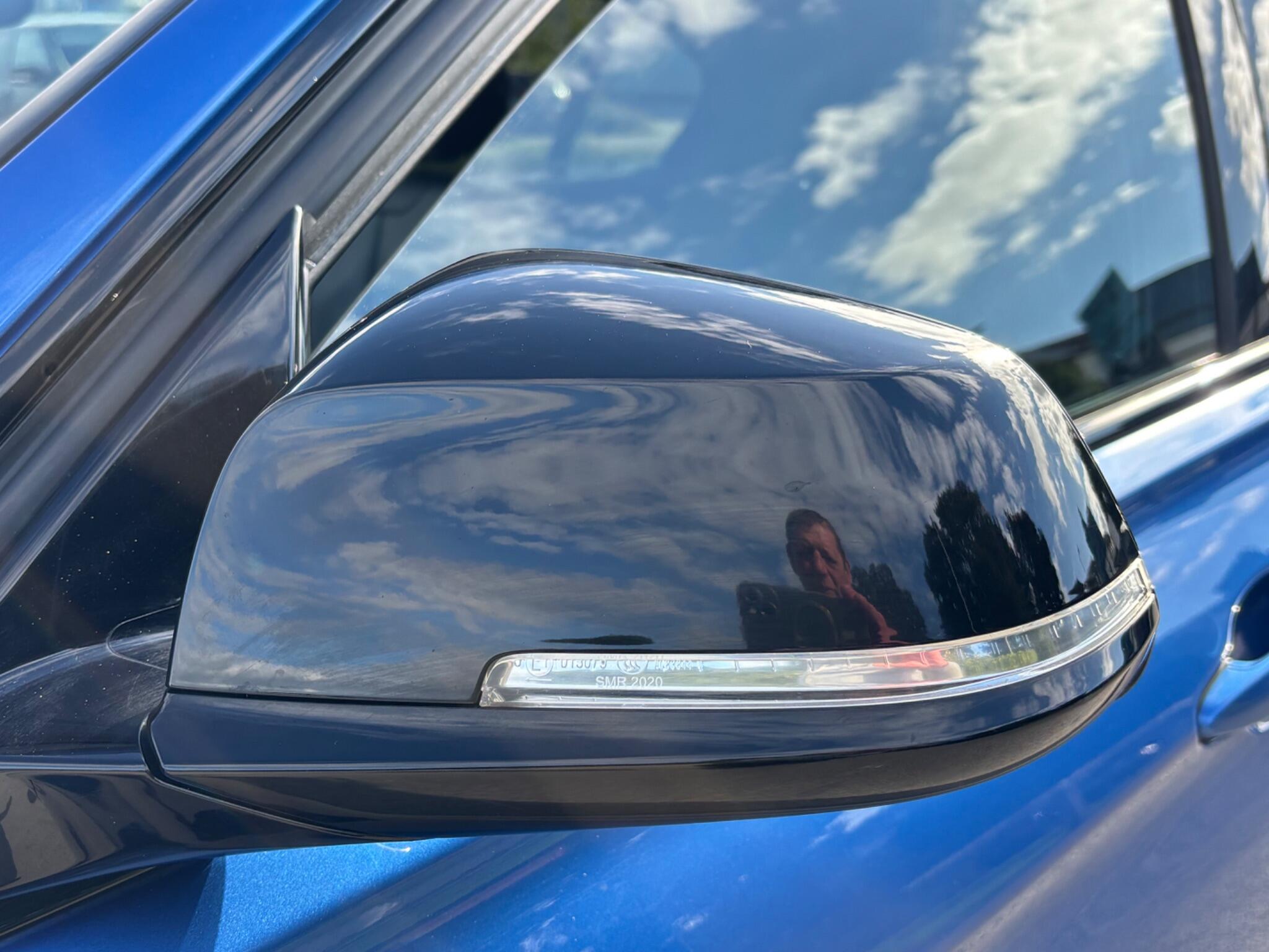 BMW 3 Series view 26