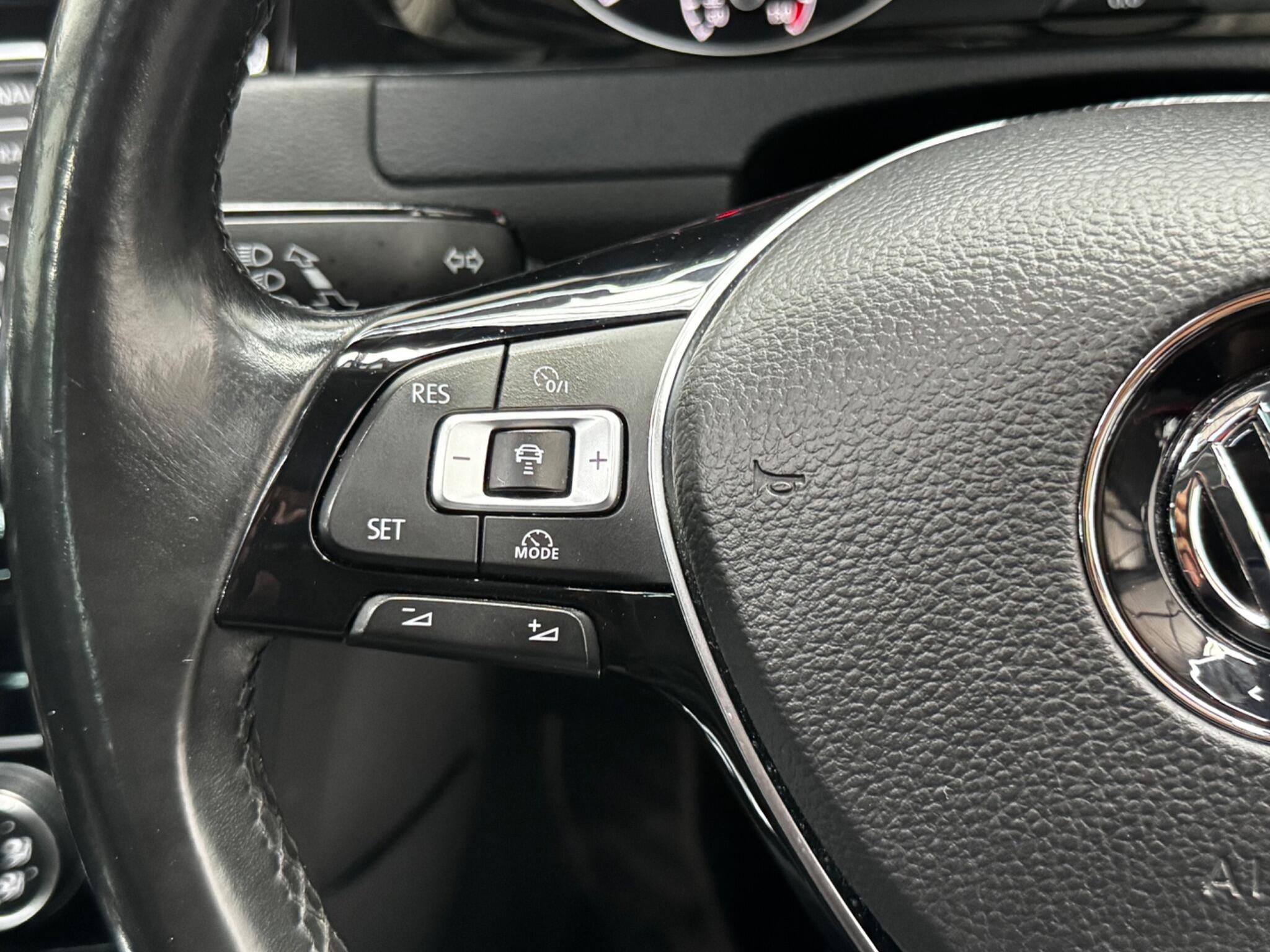 Volkswagen Golf view 36