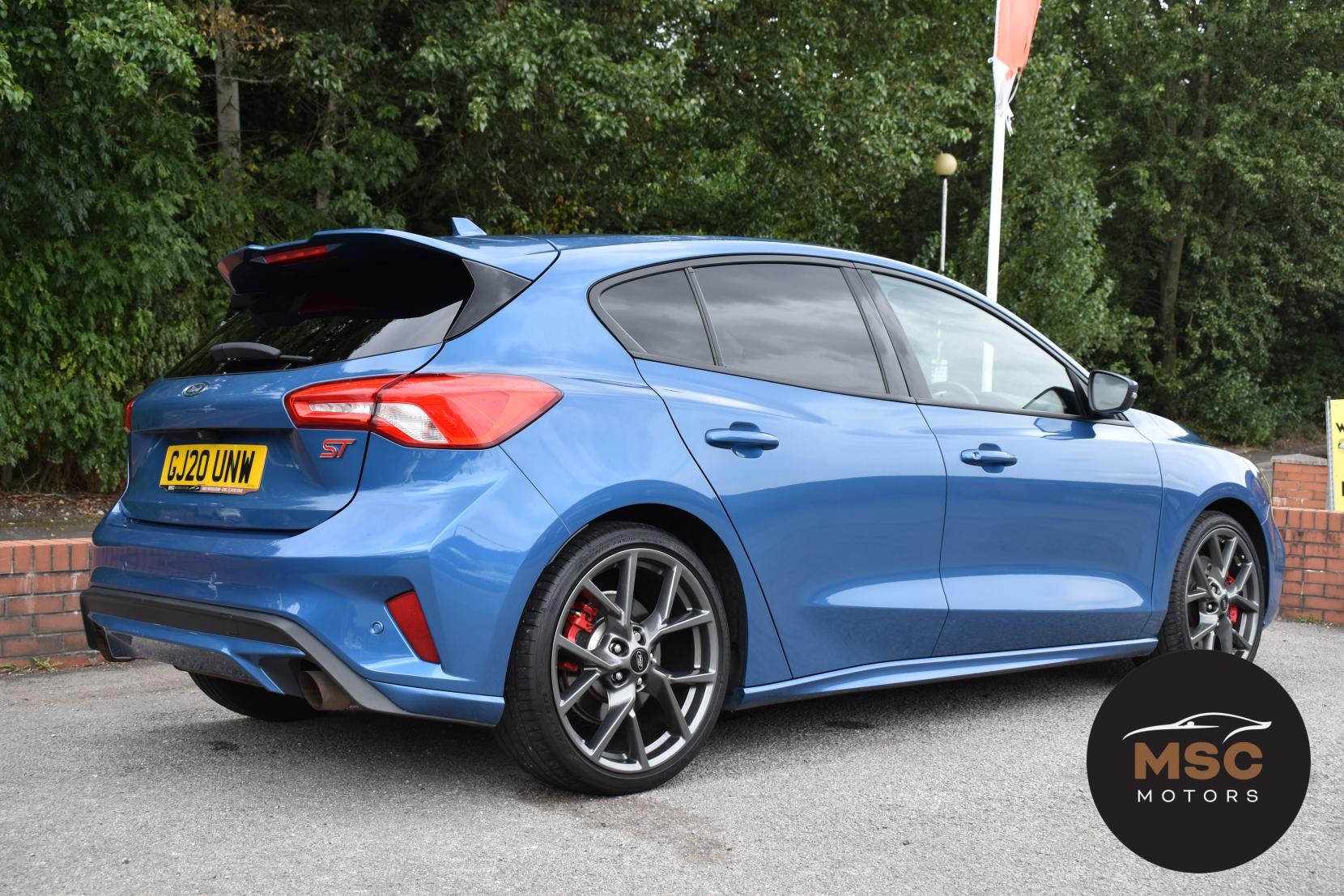 Ford Focus view 20