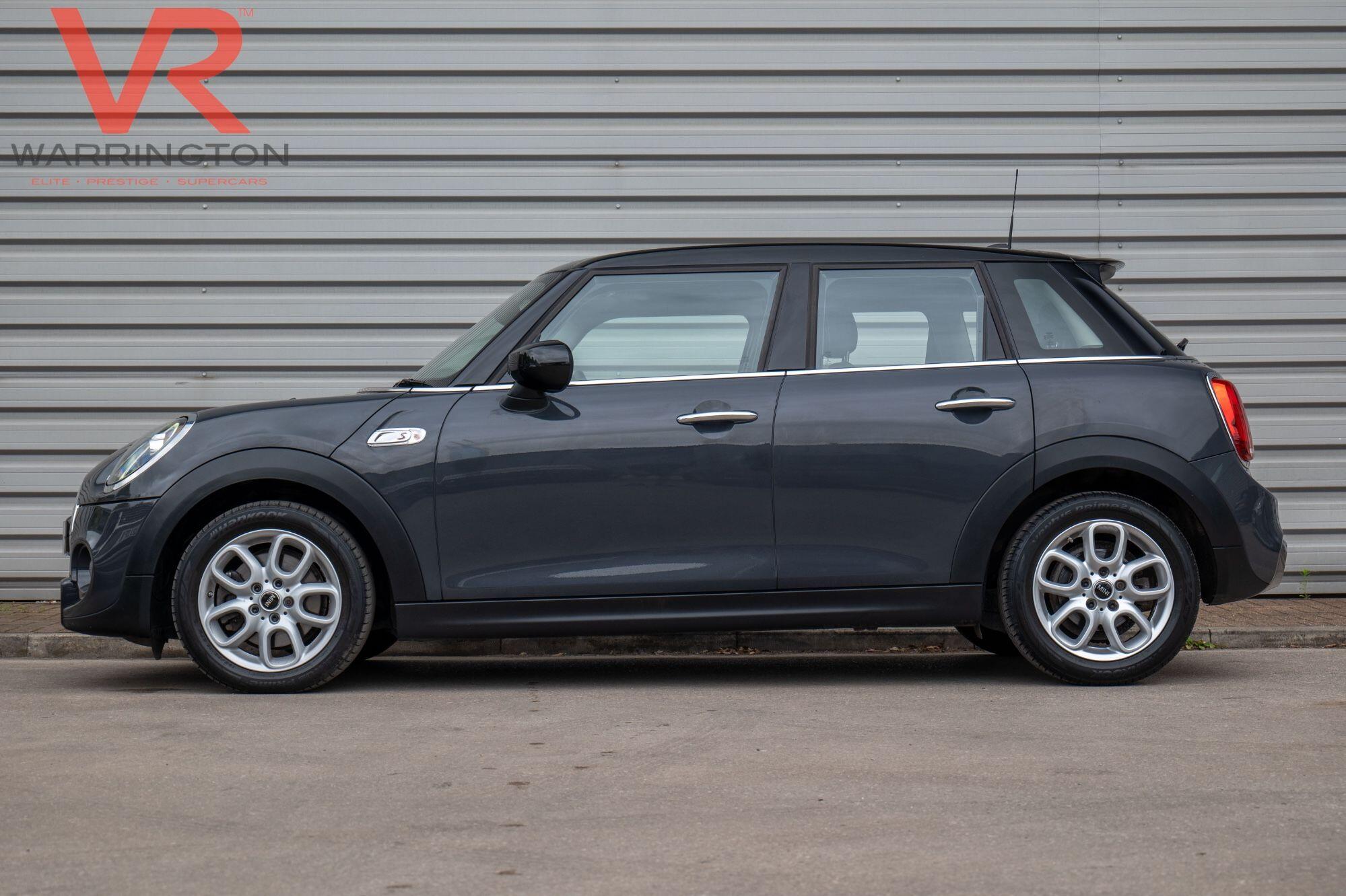 Mini Cooper view 7
