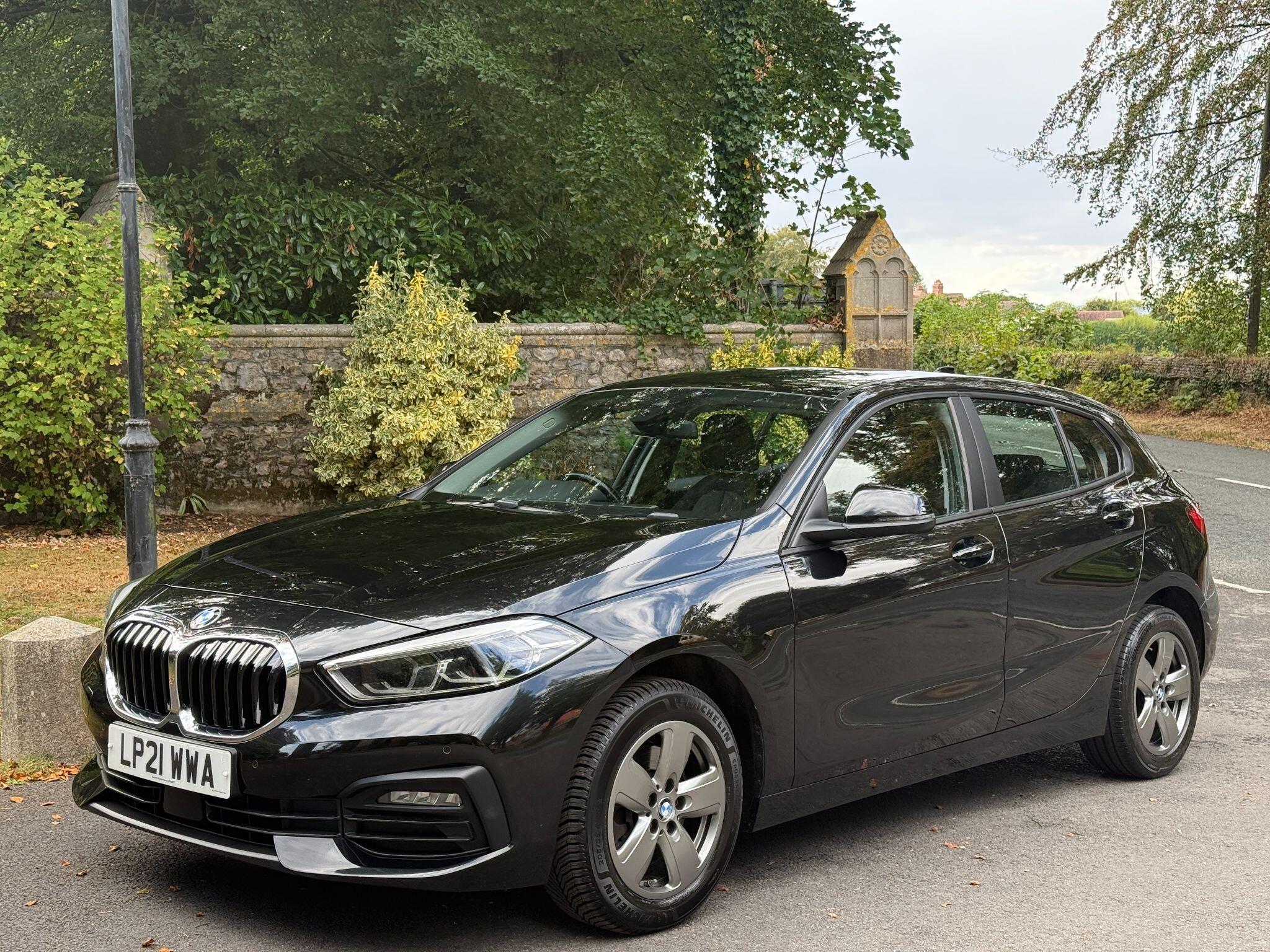 BMW 1 Series view 5