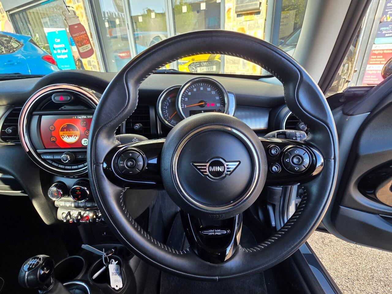 Mini Cooper view 52