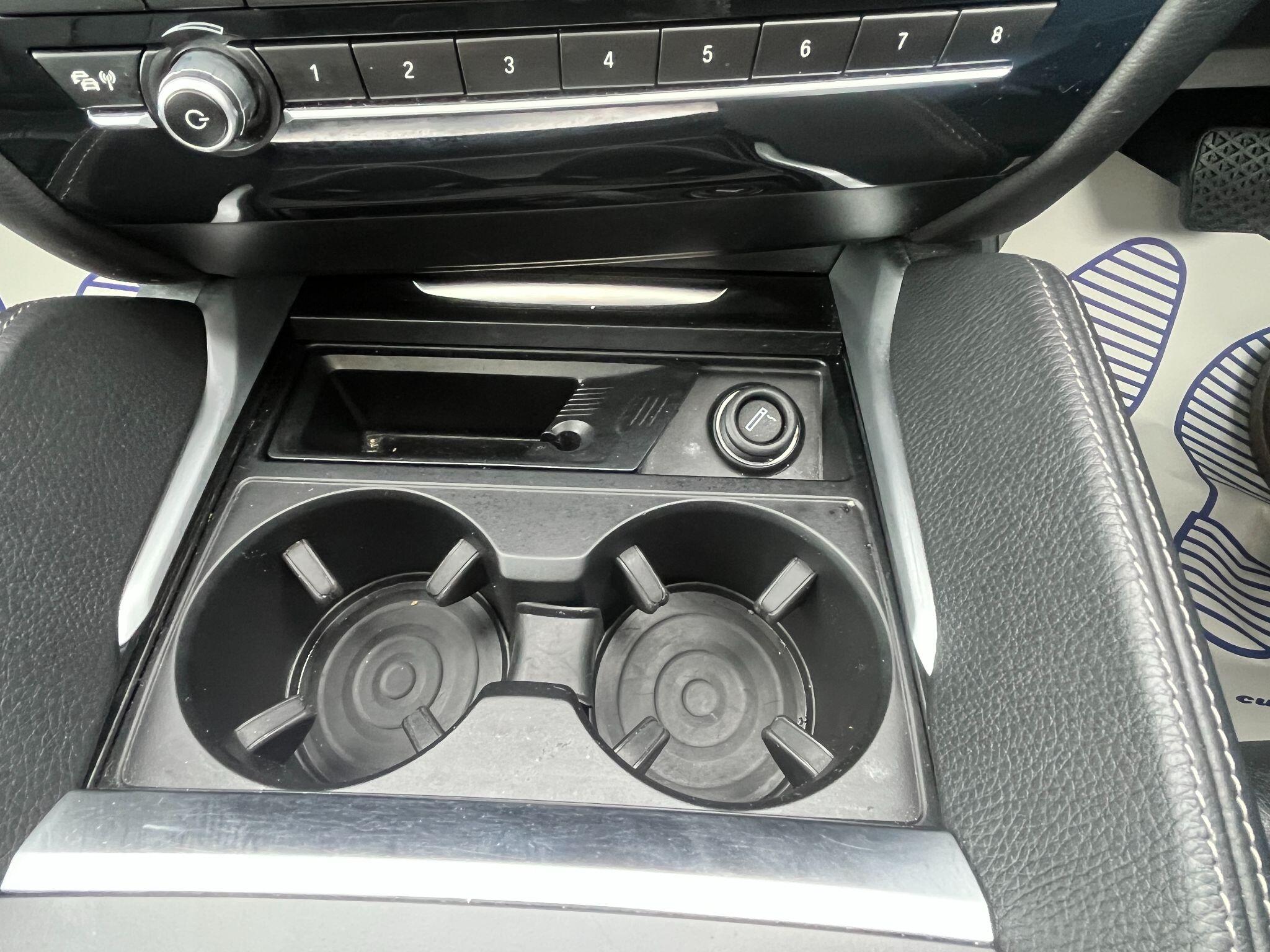 BMW X6 view 22