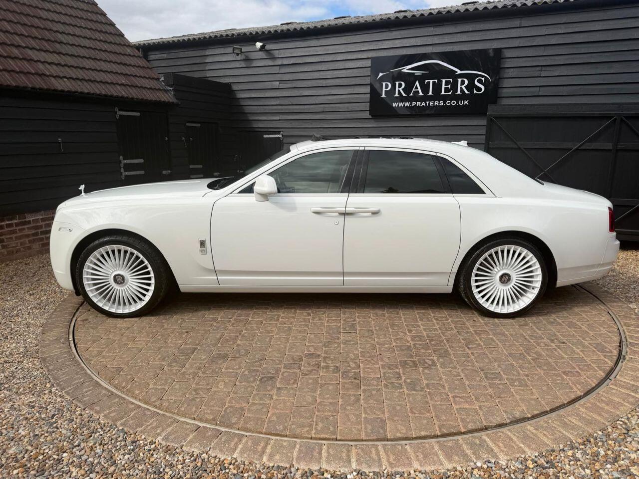 Rolls-Royce Ghost view 43