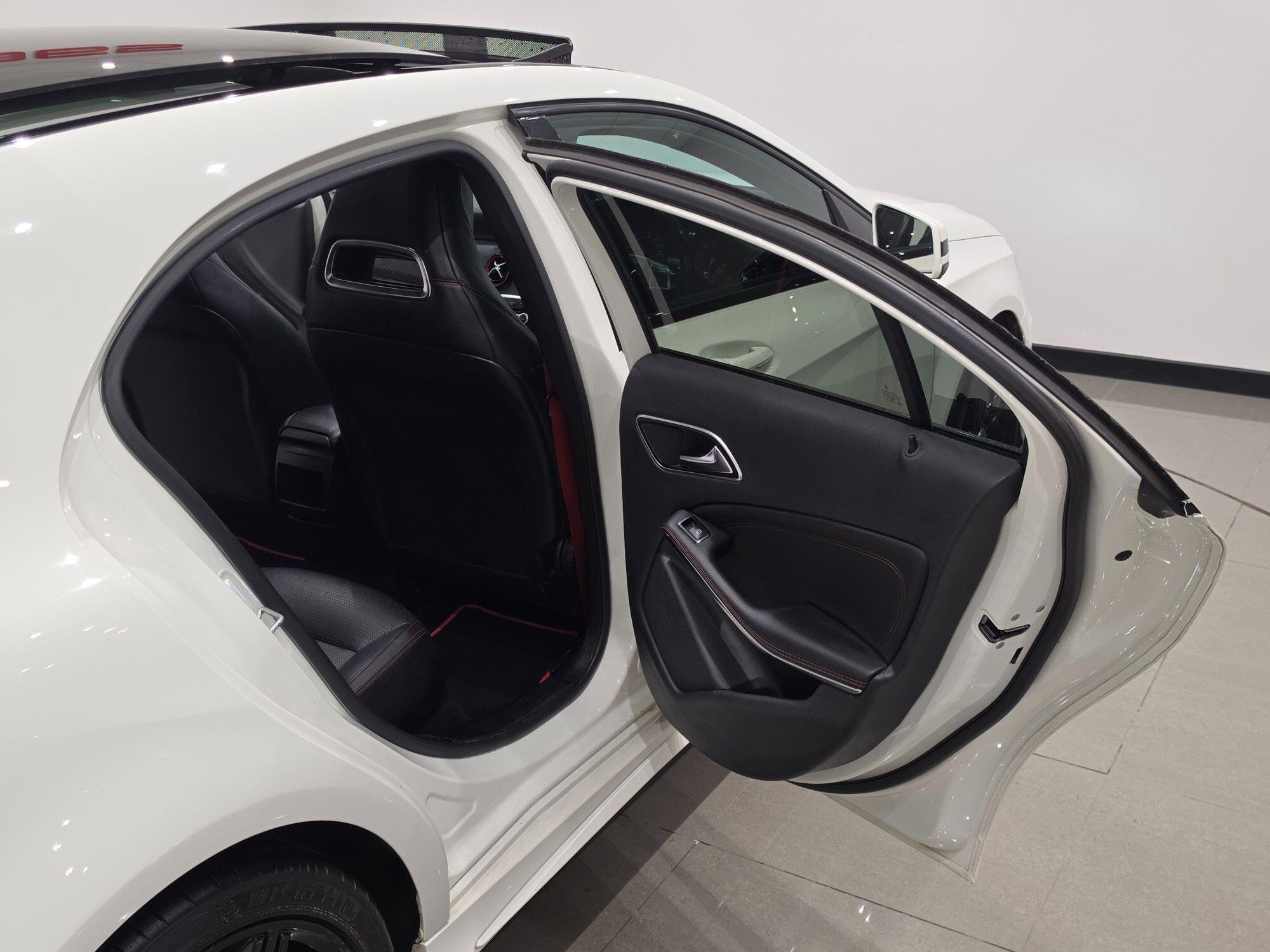 Mercedes-Benz A-Class view 48