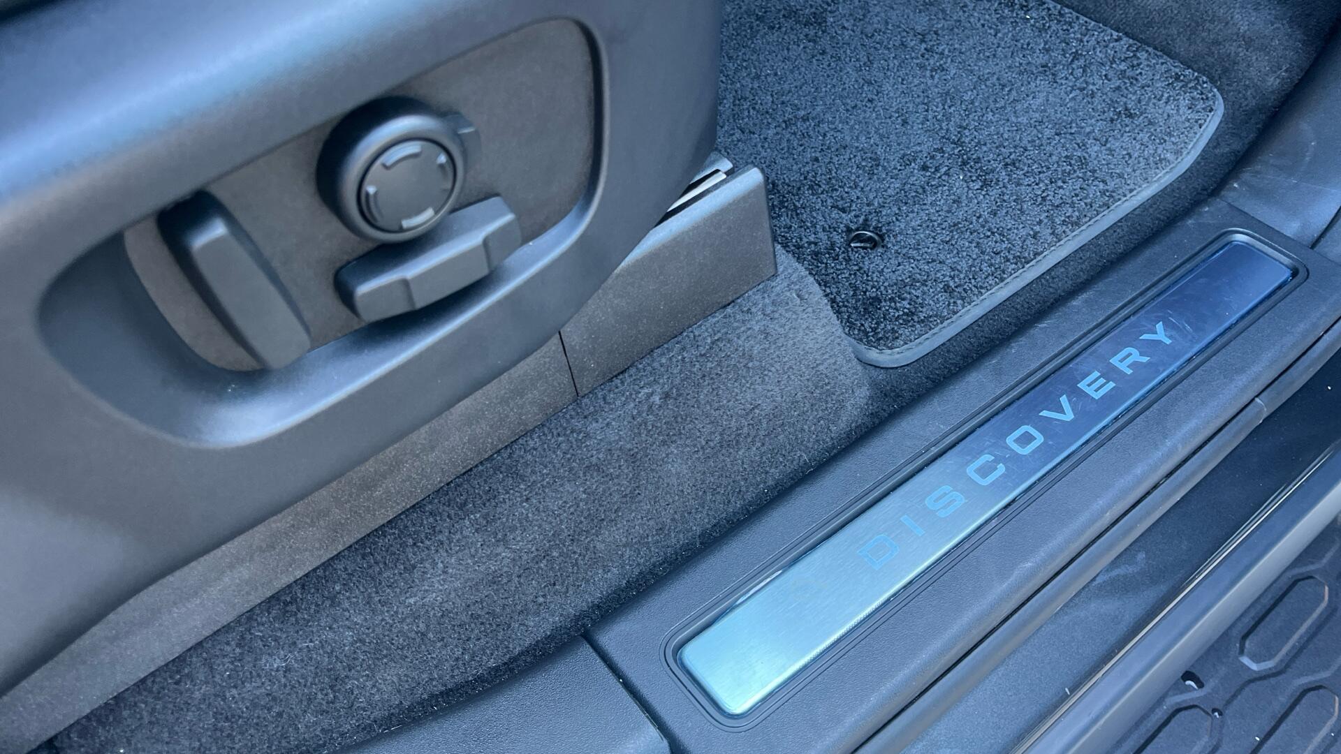 Land Rover Discovery view 56