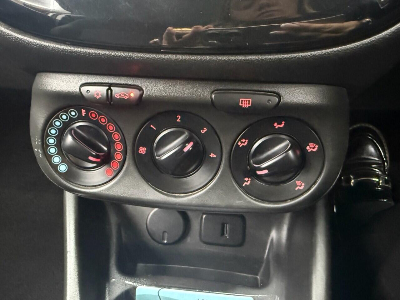 Vauxhall Corsa view 17