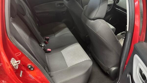 Toyota Yaris view 10