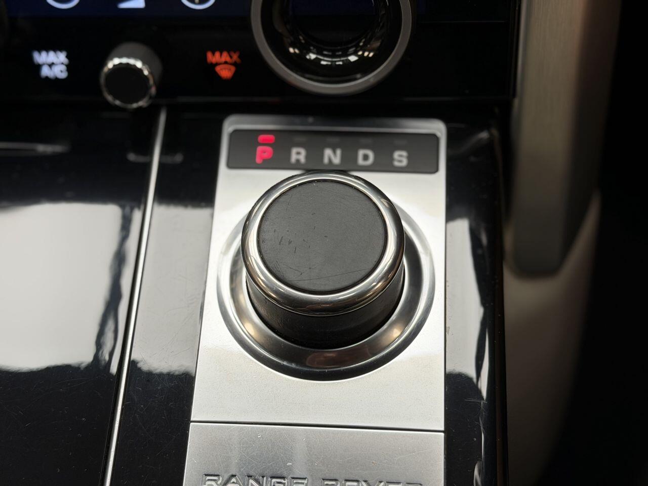 Land Rover Range Rover view 66