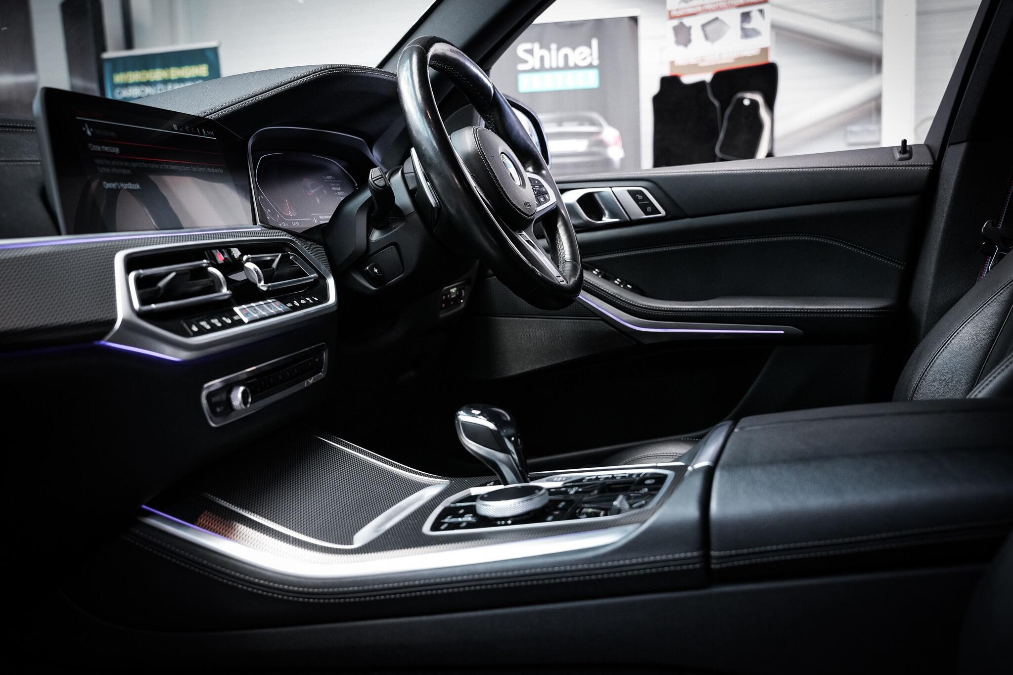 BMW X5 view 3