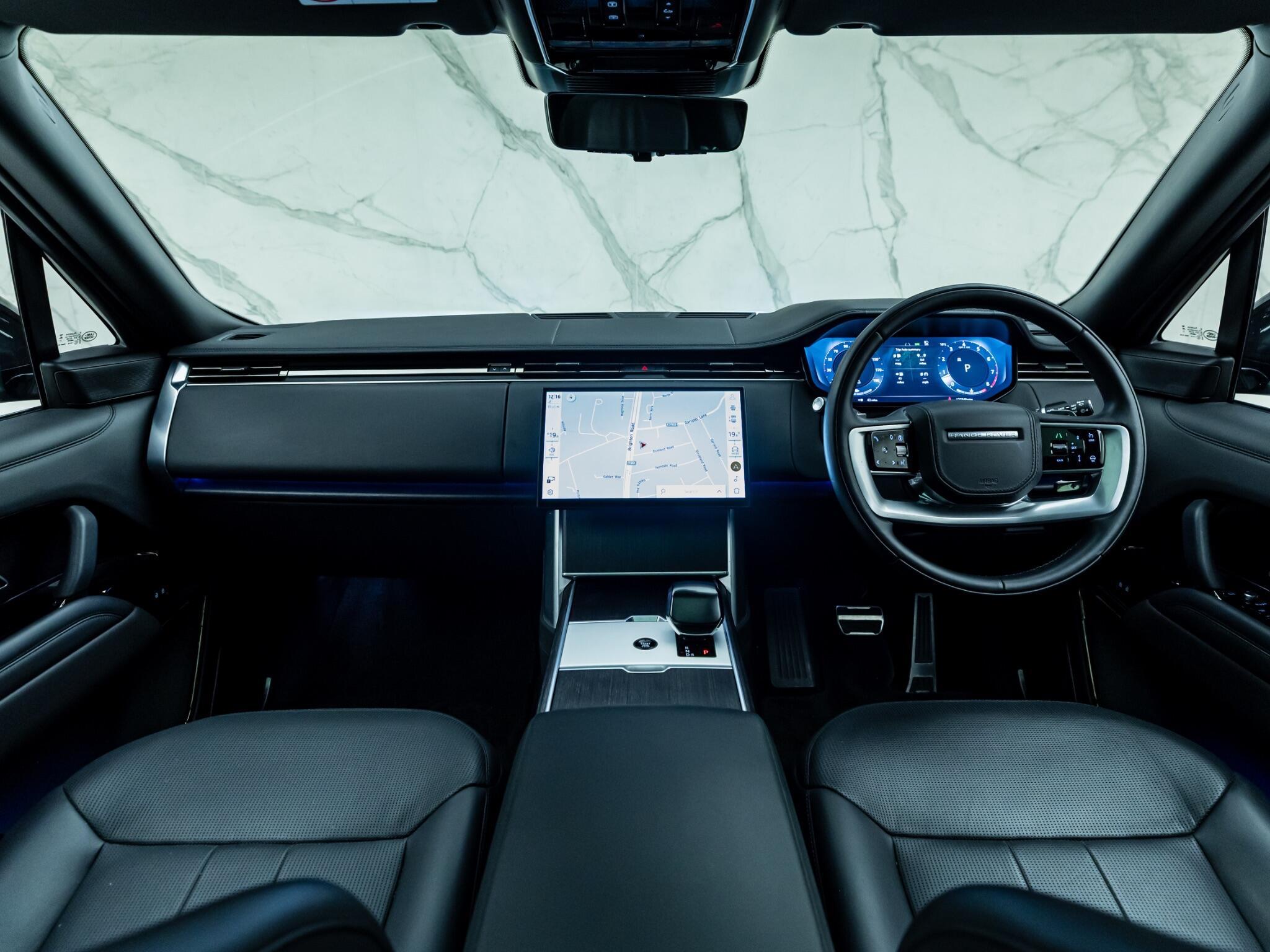 Land Rover Range Rover view 23