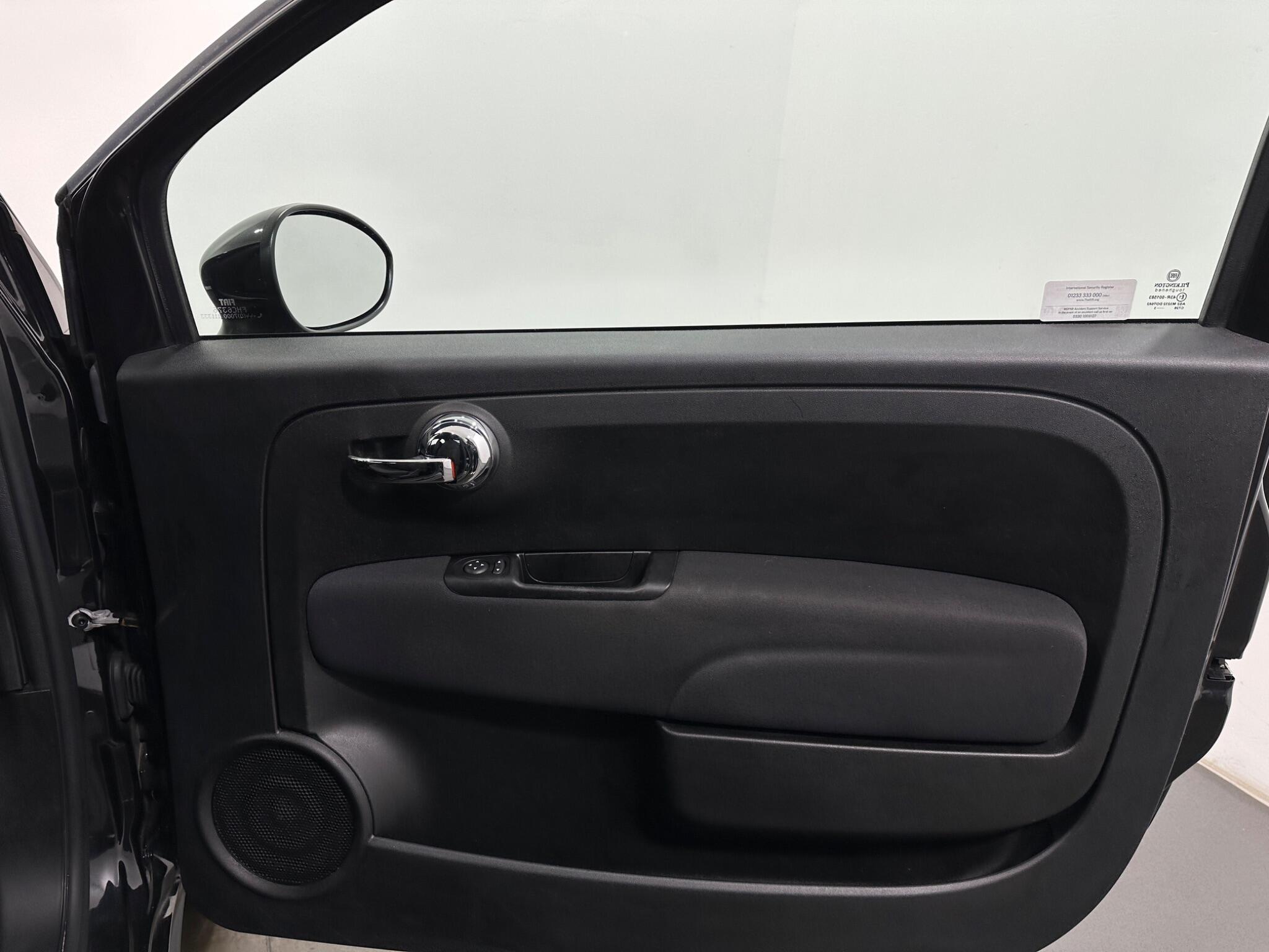 Fiat 500c view 31