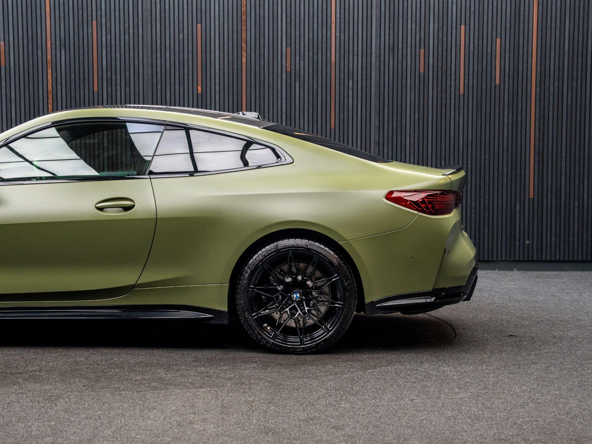 BMW M4 view 17