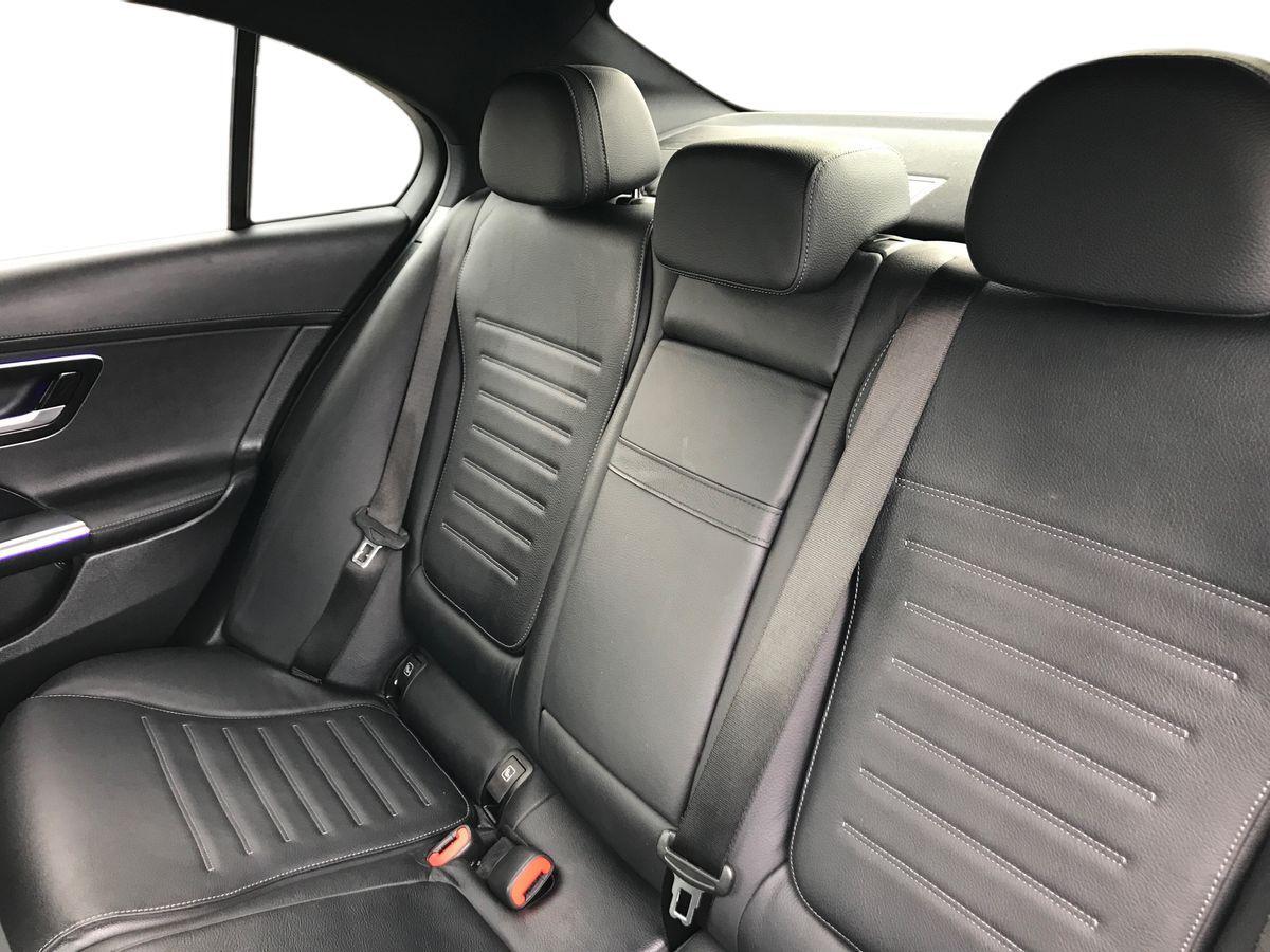Mercedes-Benz C-Class view 7