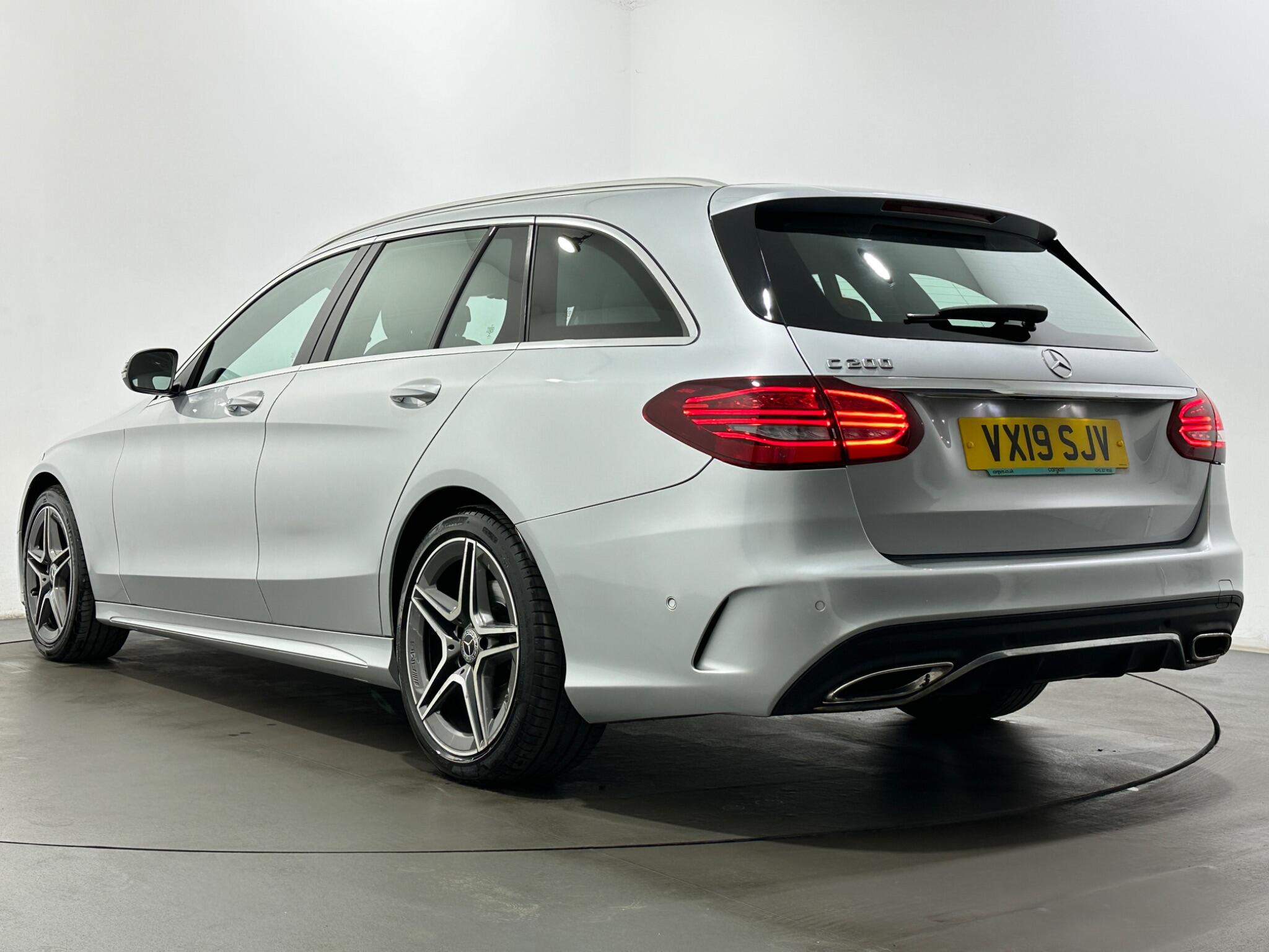 Mercedes-Benz C-Class view 50