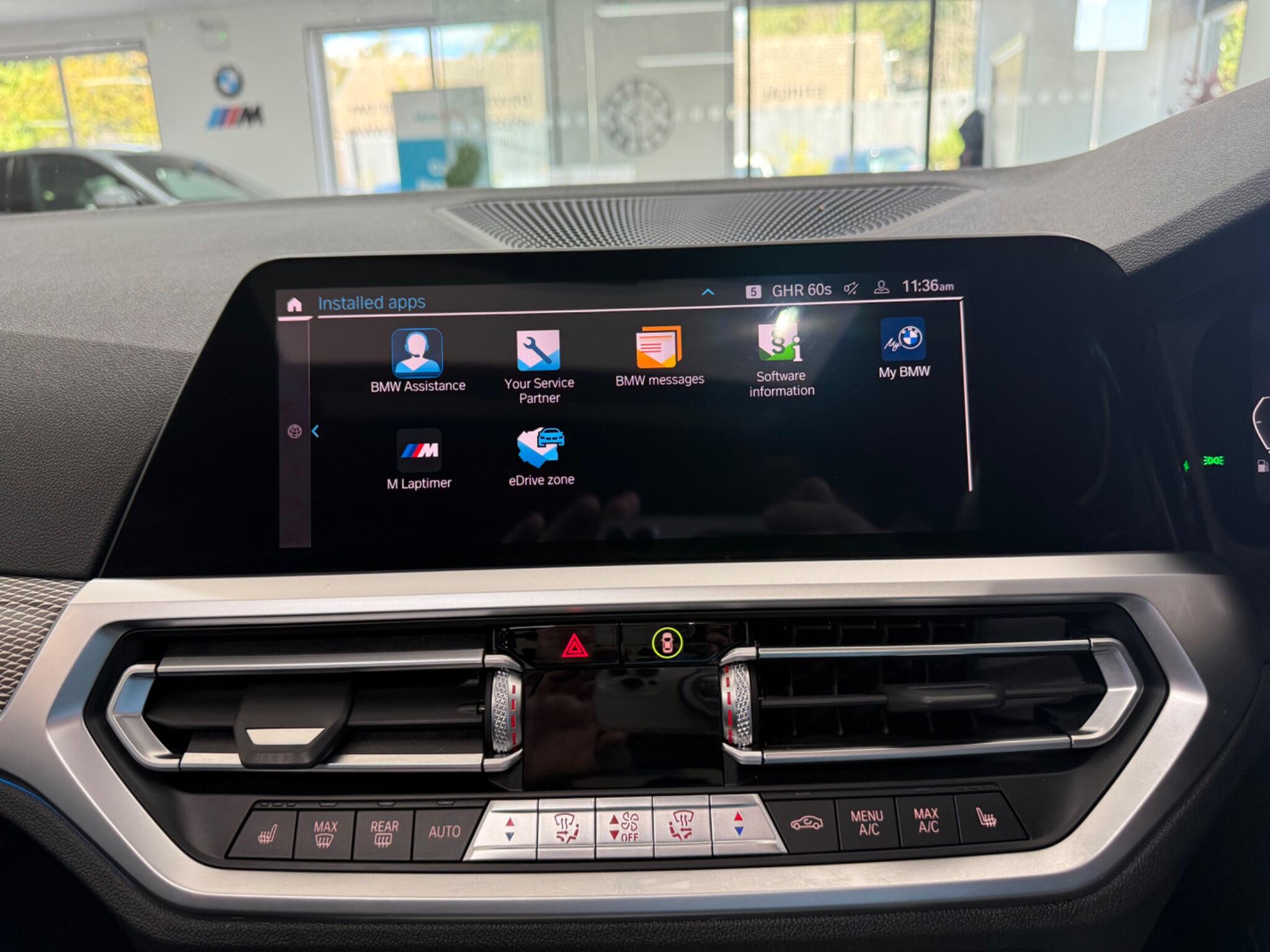 BMW 3 Series view 17