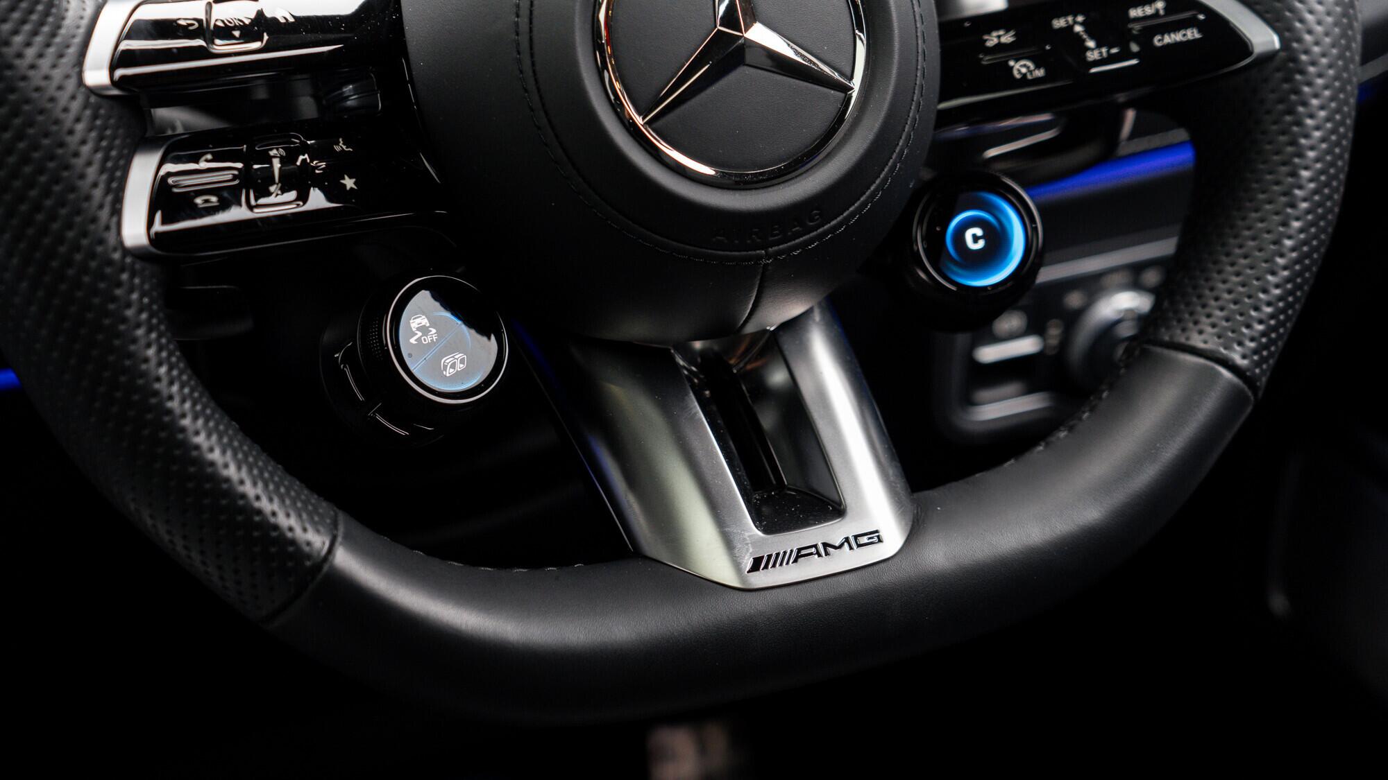 Mercedes-Benz G-Class view 27