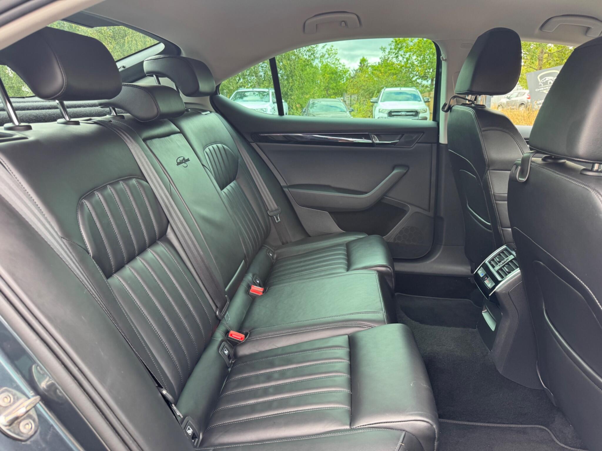Skoda Superb view 25