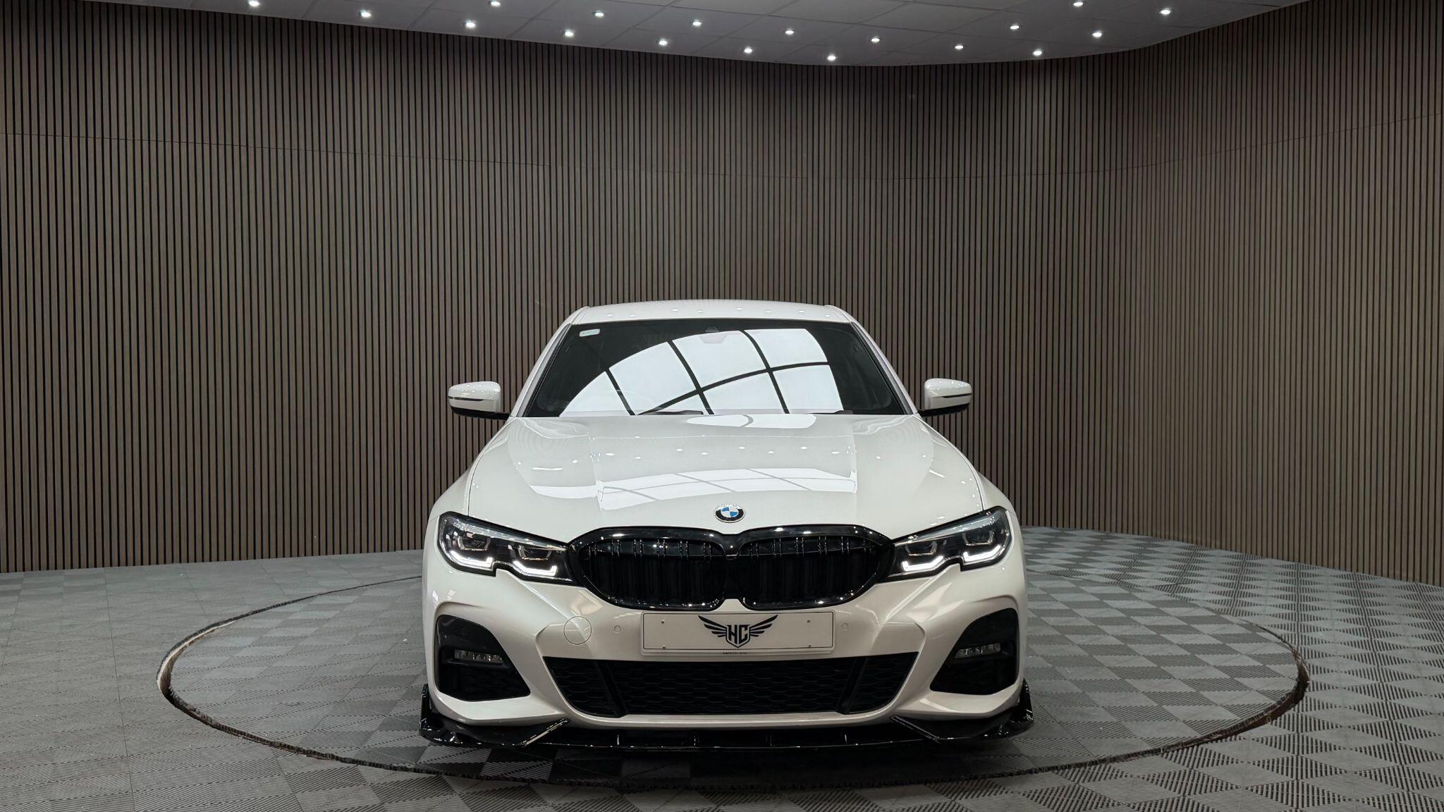 BMW 3 Series view 5